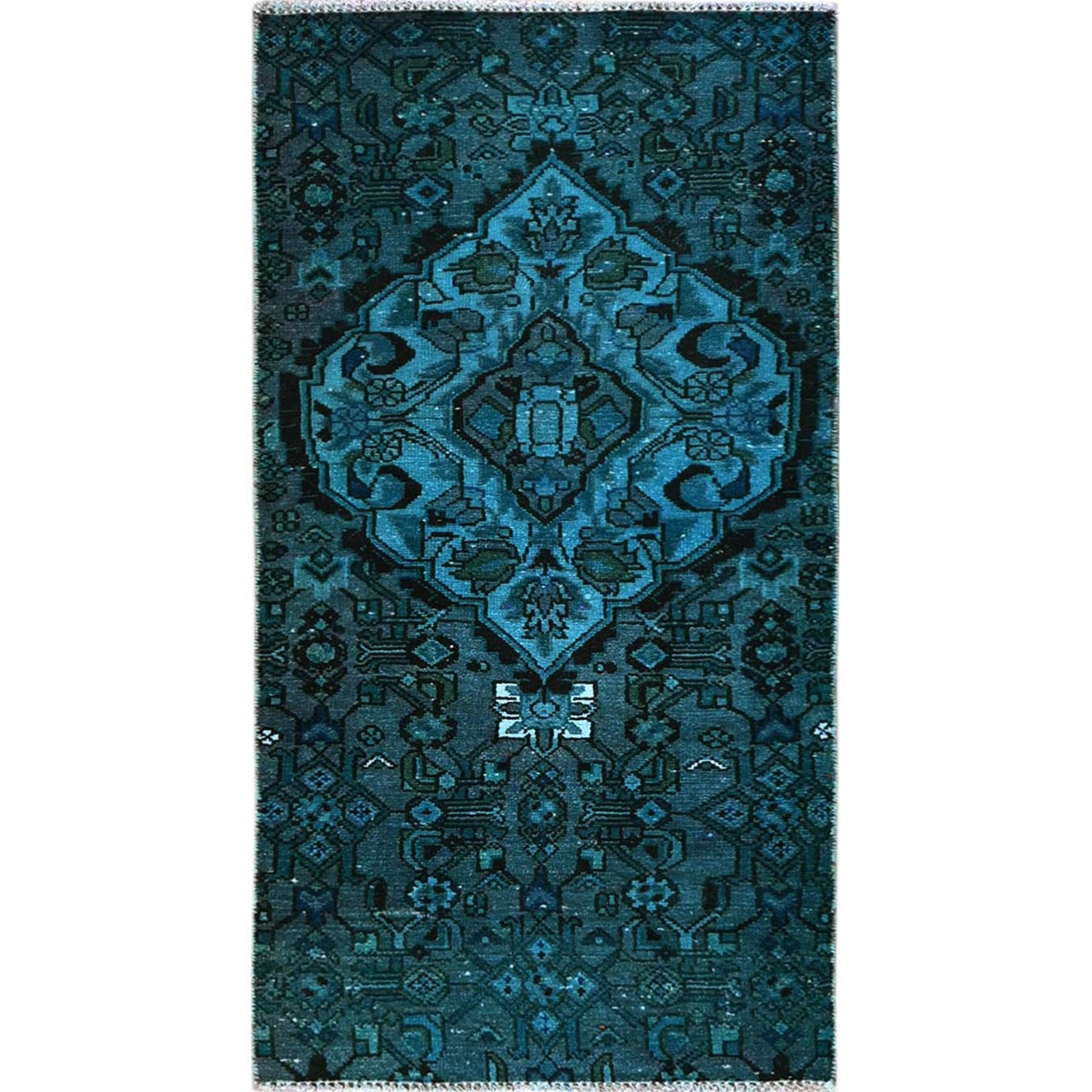 R844%20001