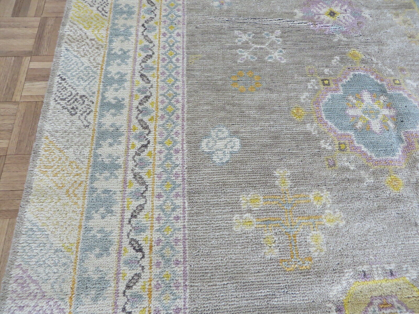 G12334F