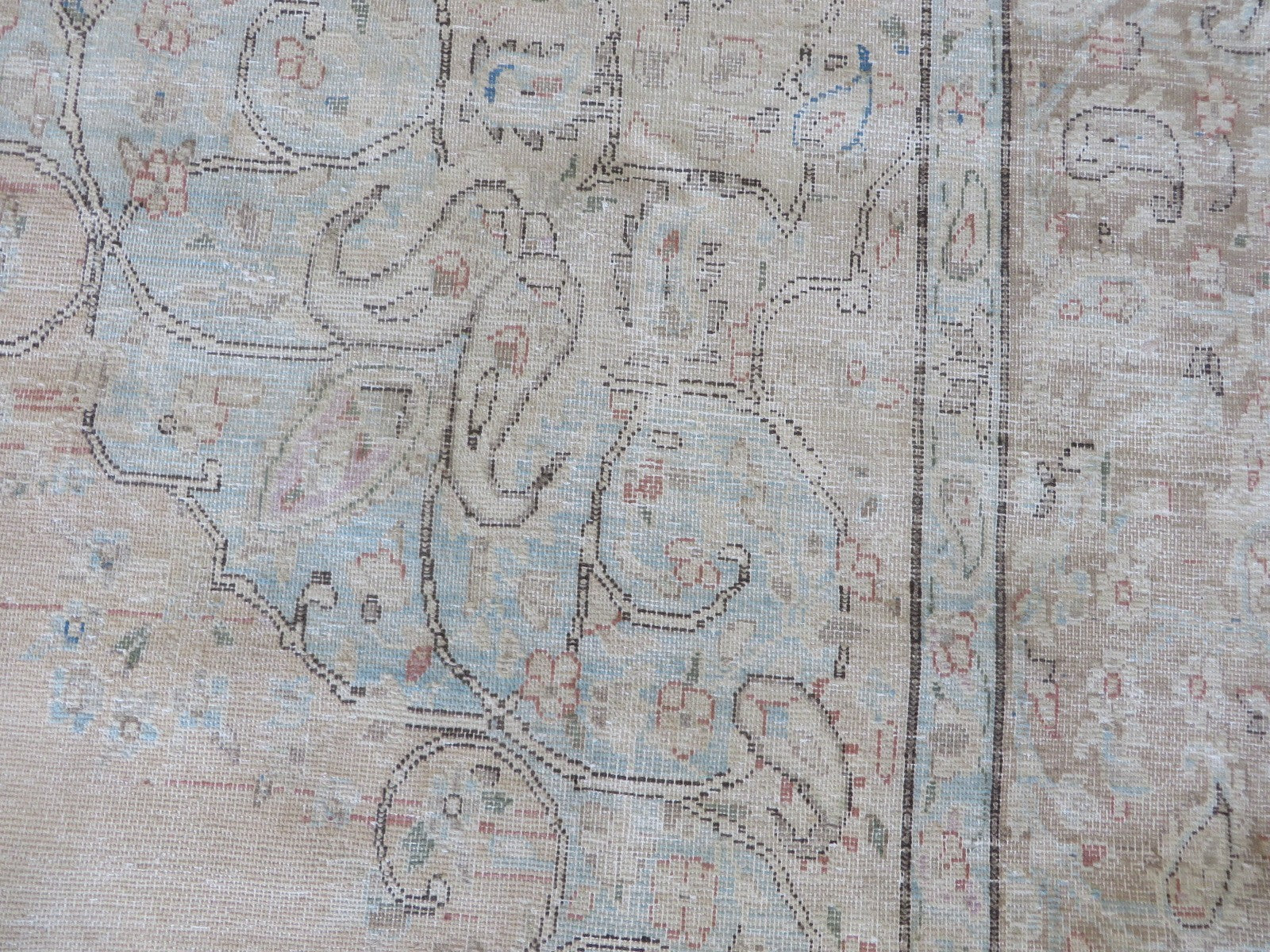 G16572D