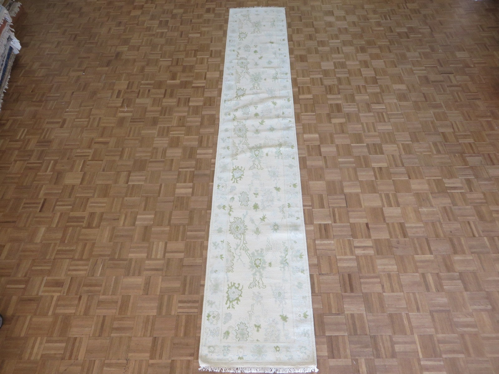 G16744