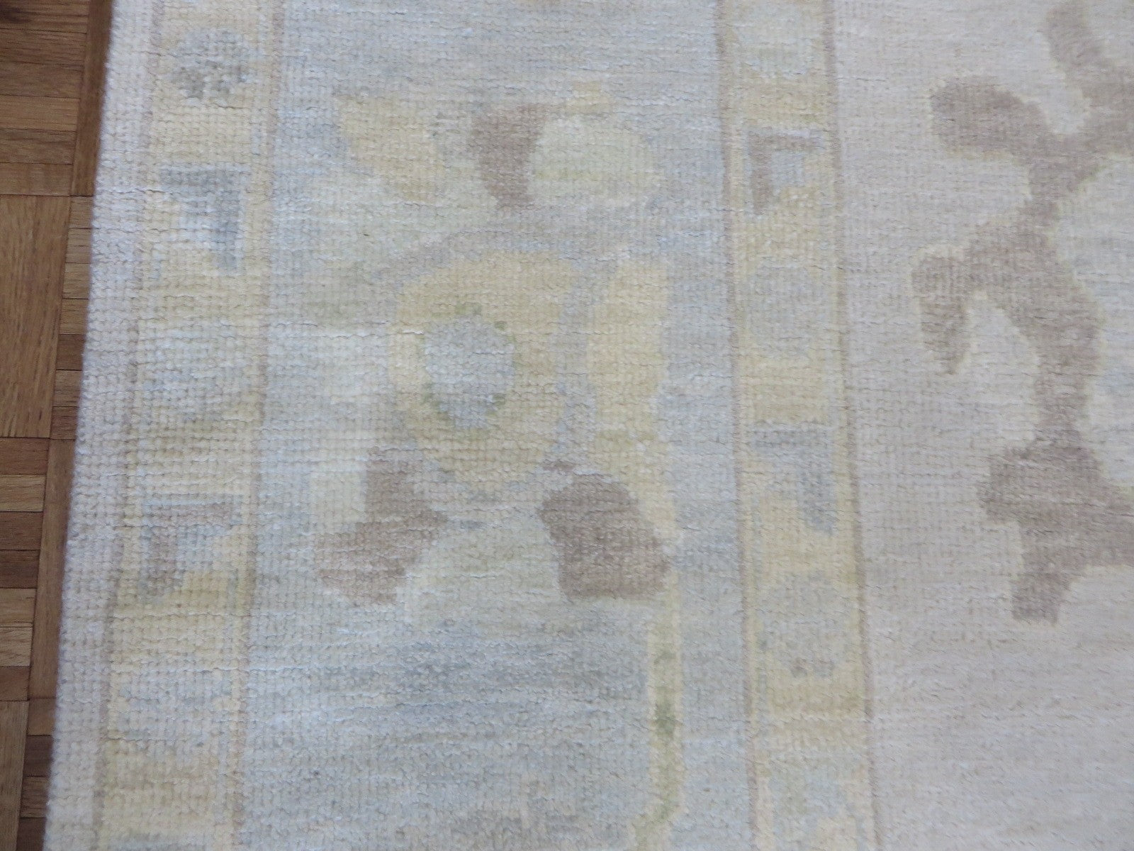 G16823J