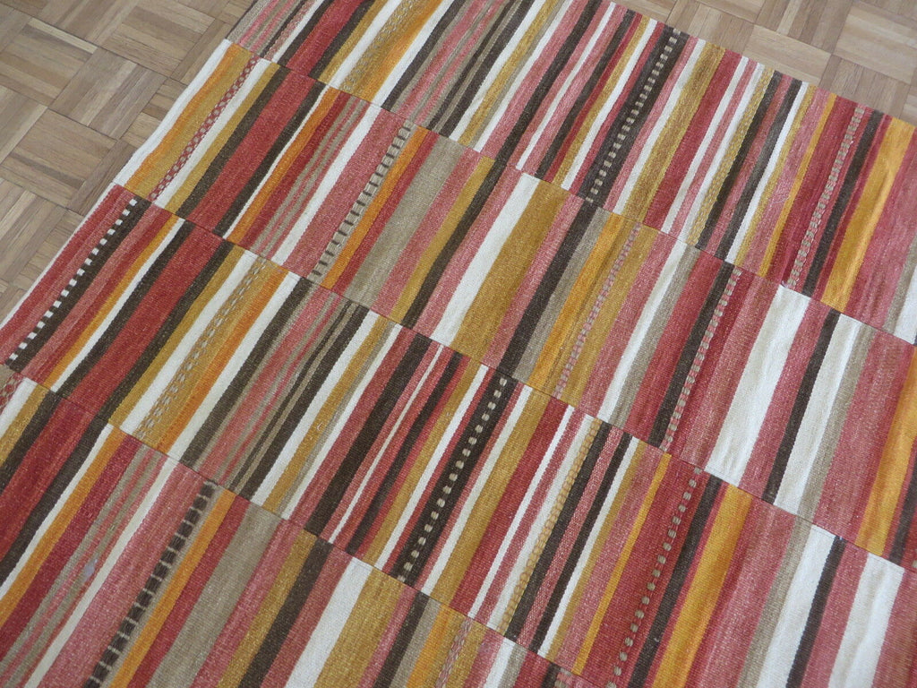 G6894E