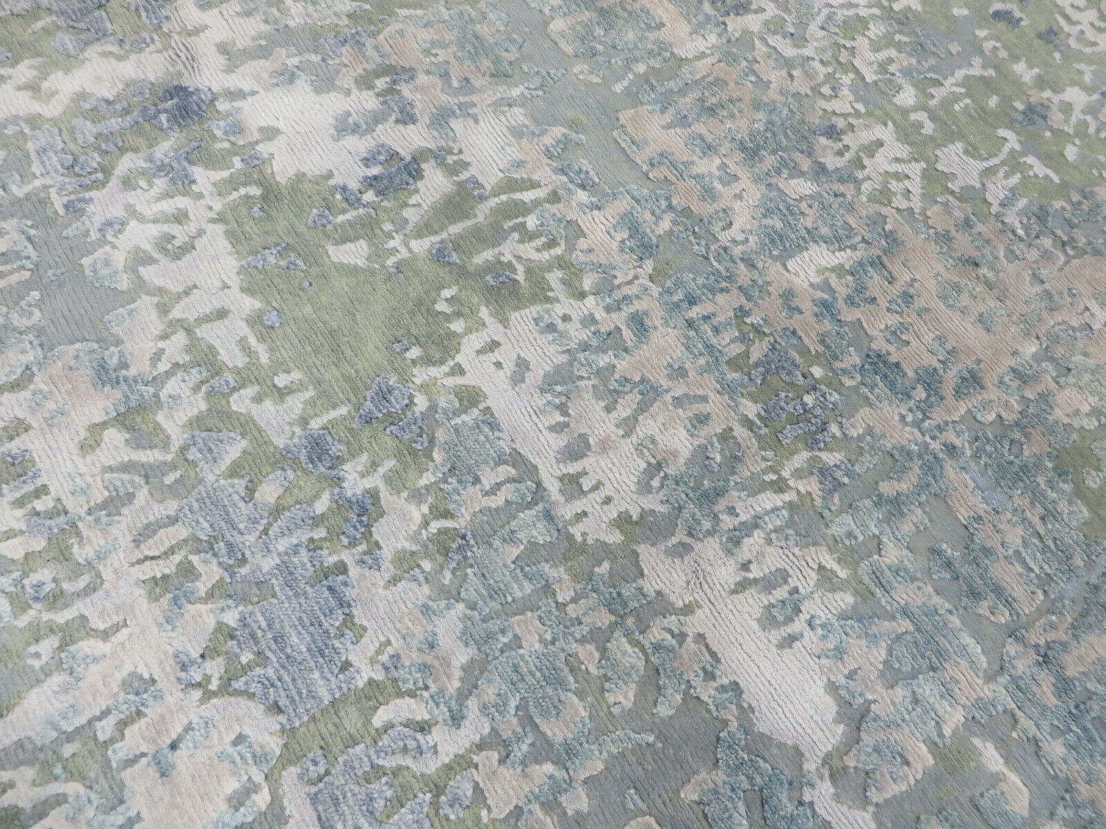 G8181D