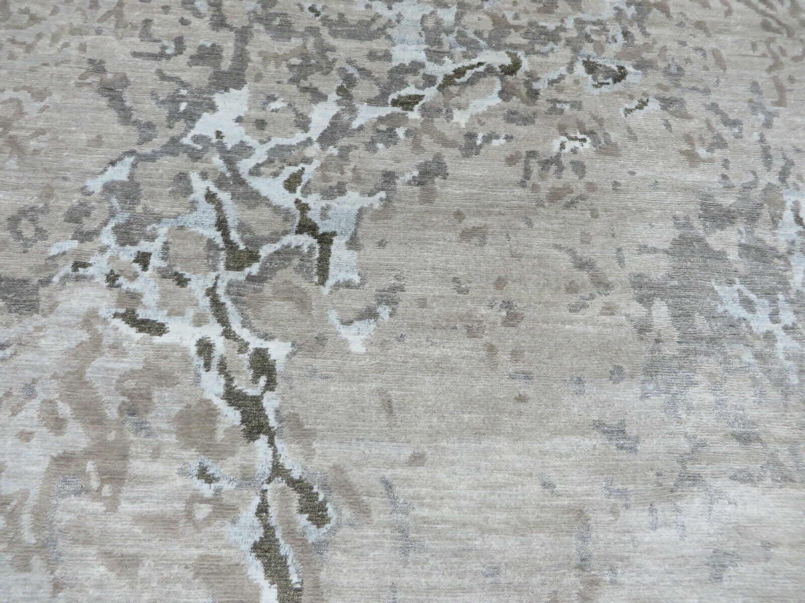 G8205D