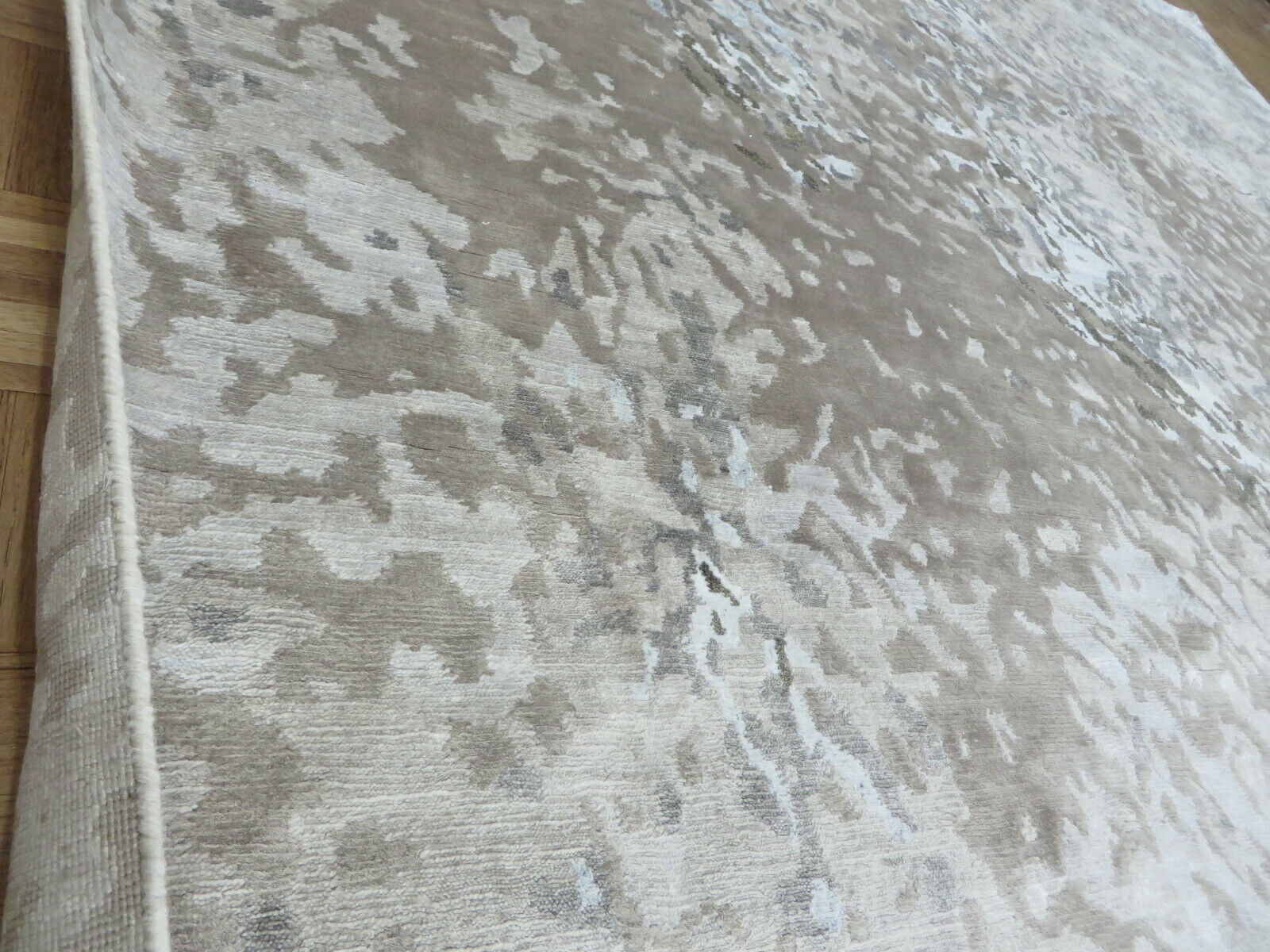 G8205J