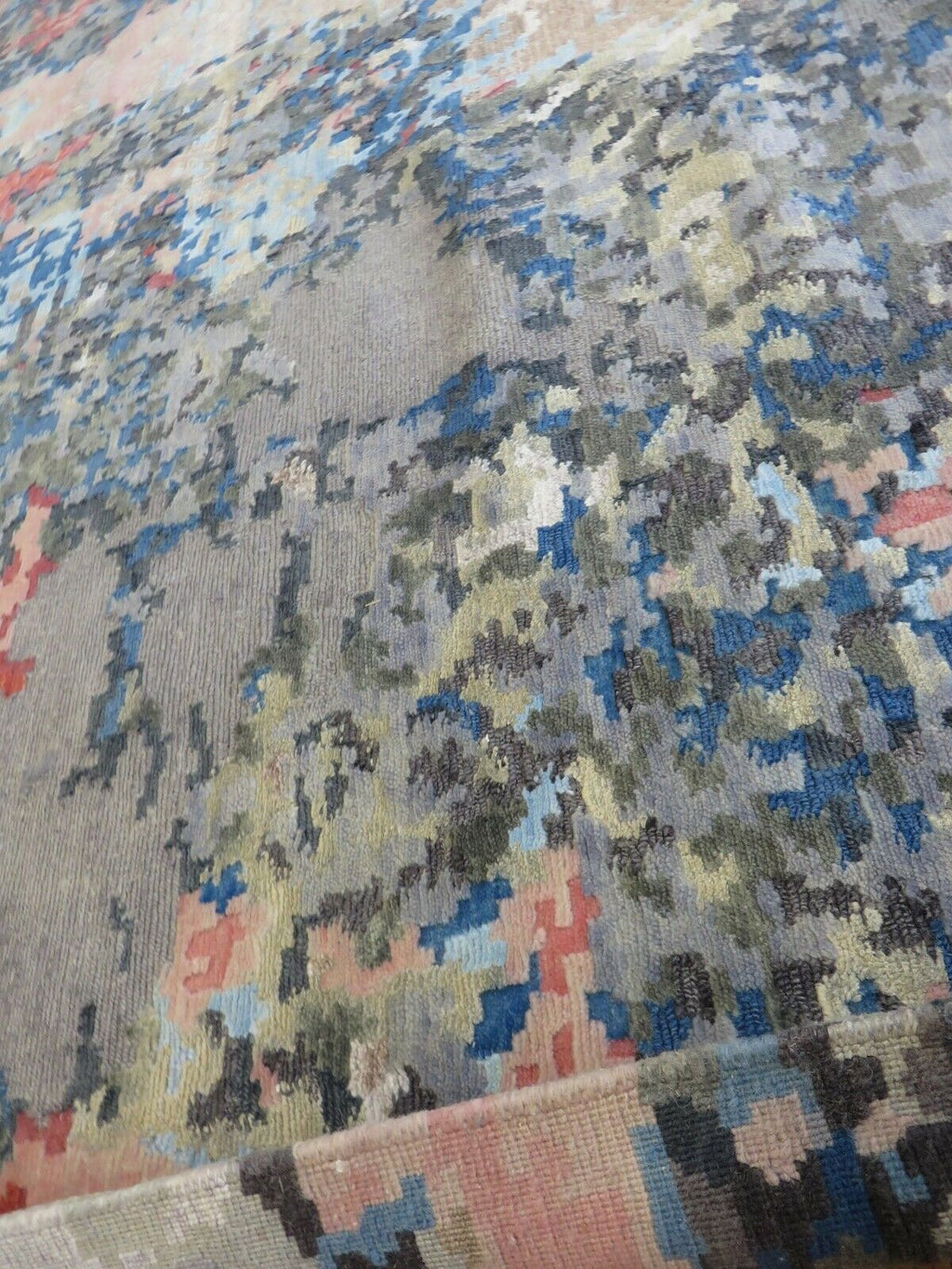 G8218I