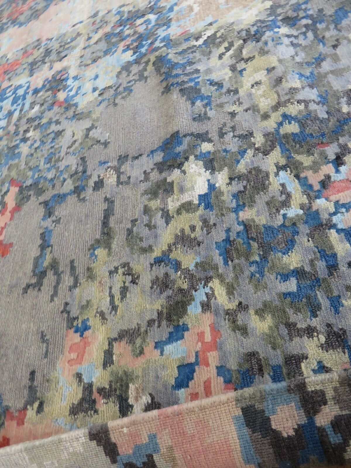 G8218I