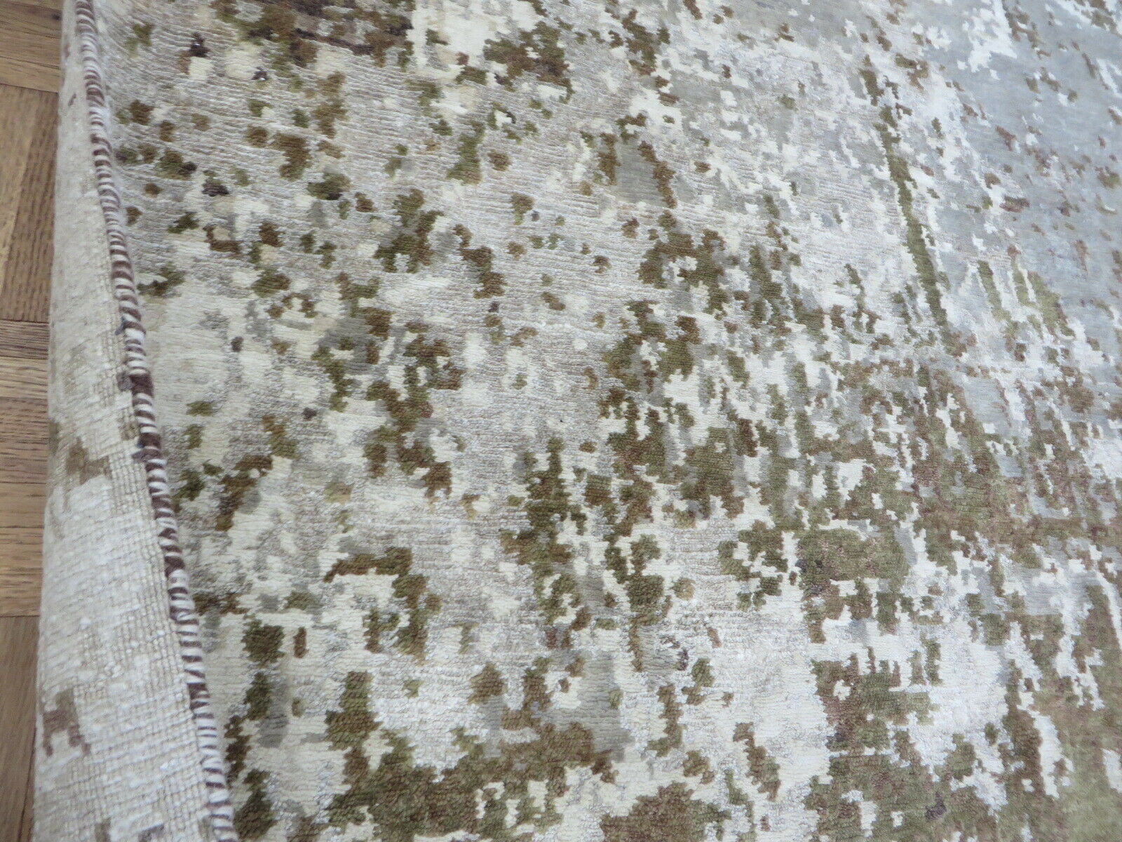G8231J