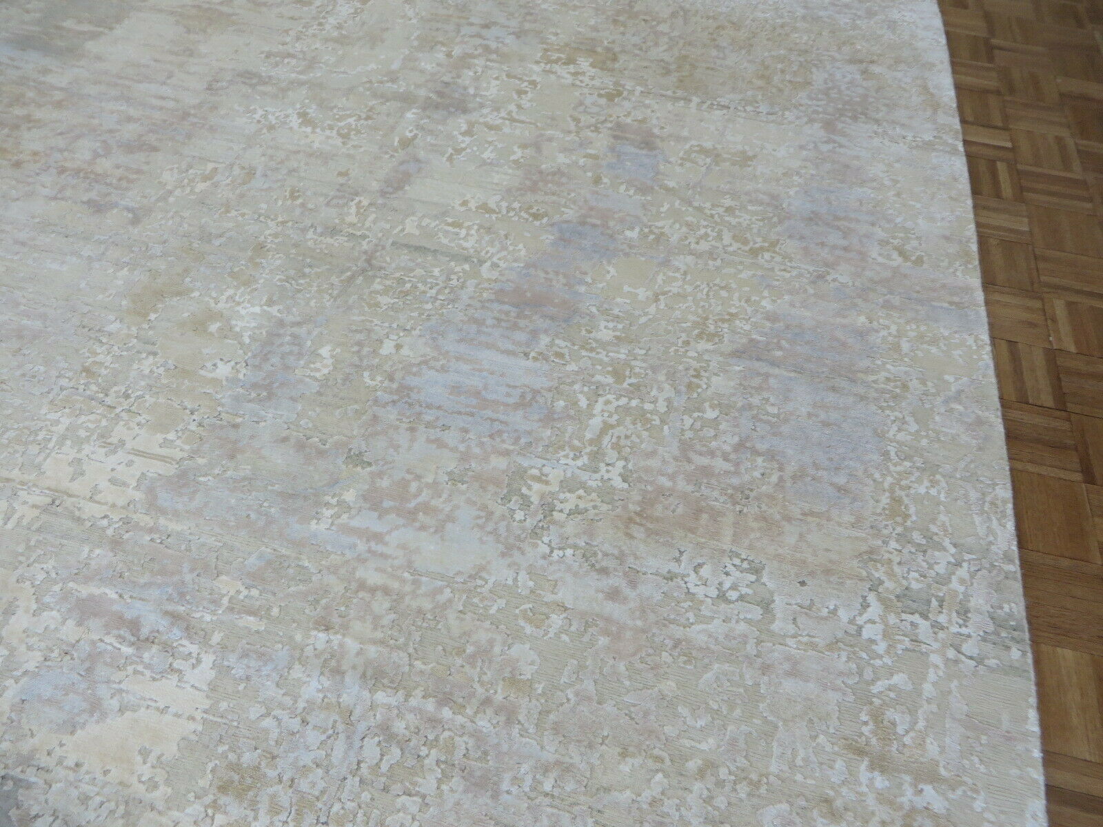G8233B
