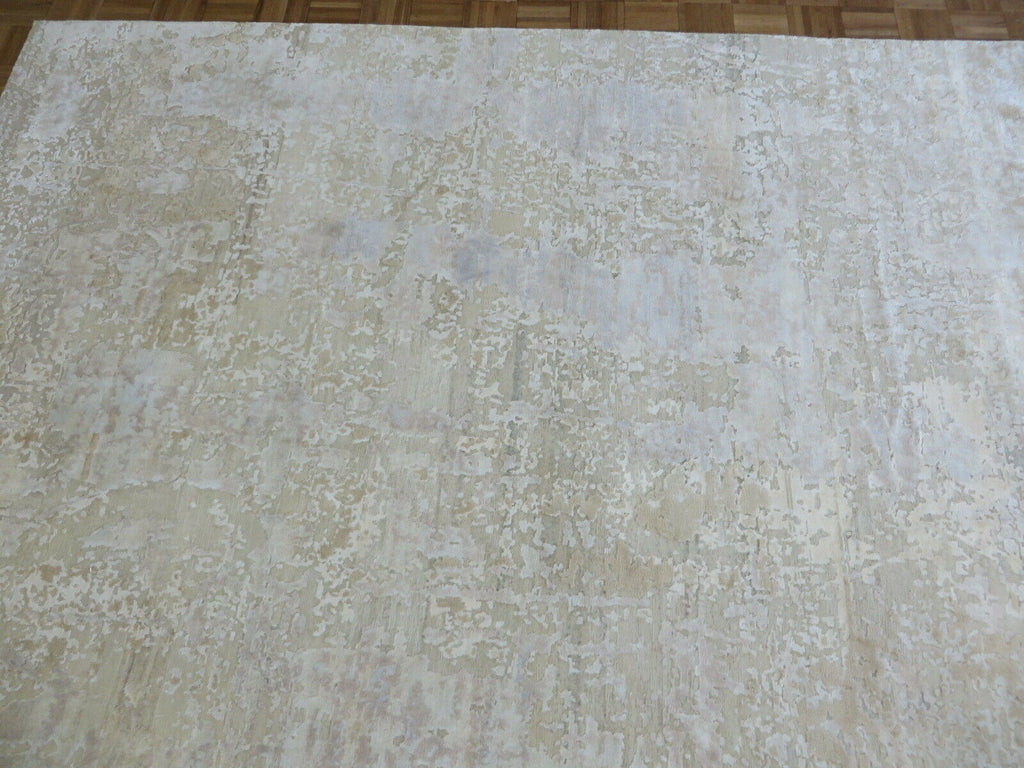 G8233I