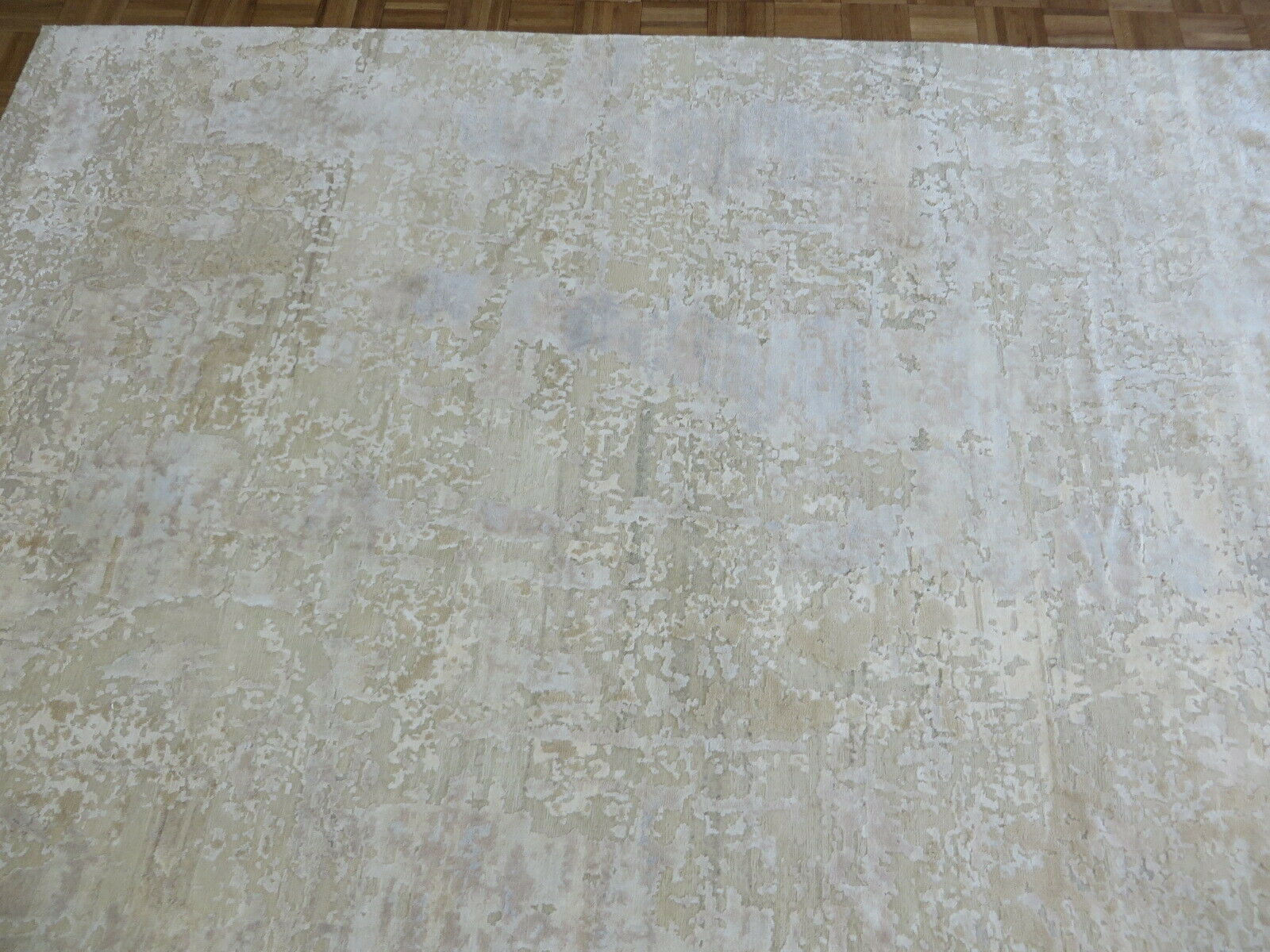G8233I