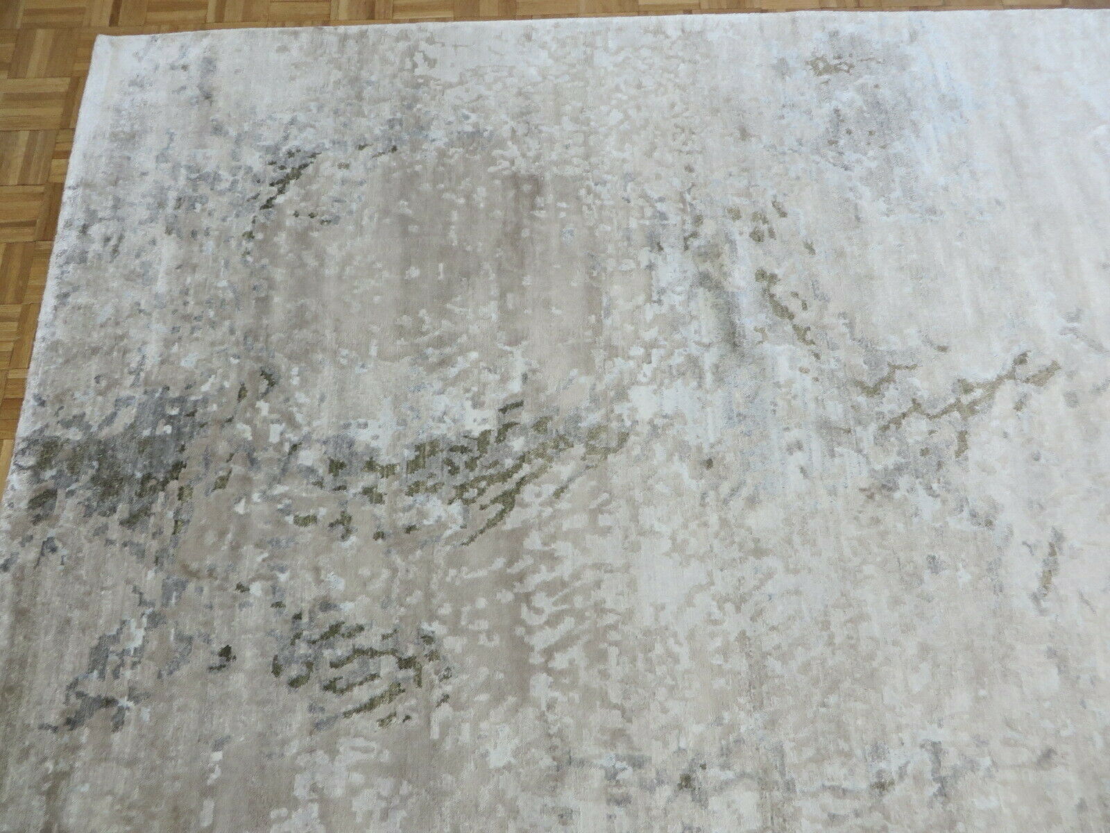 G8235H