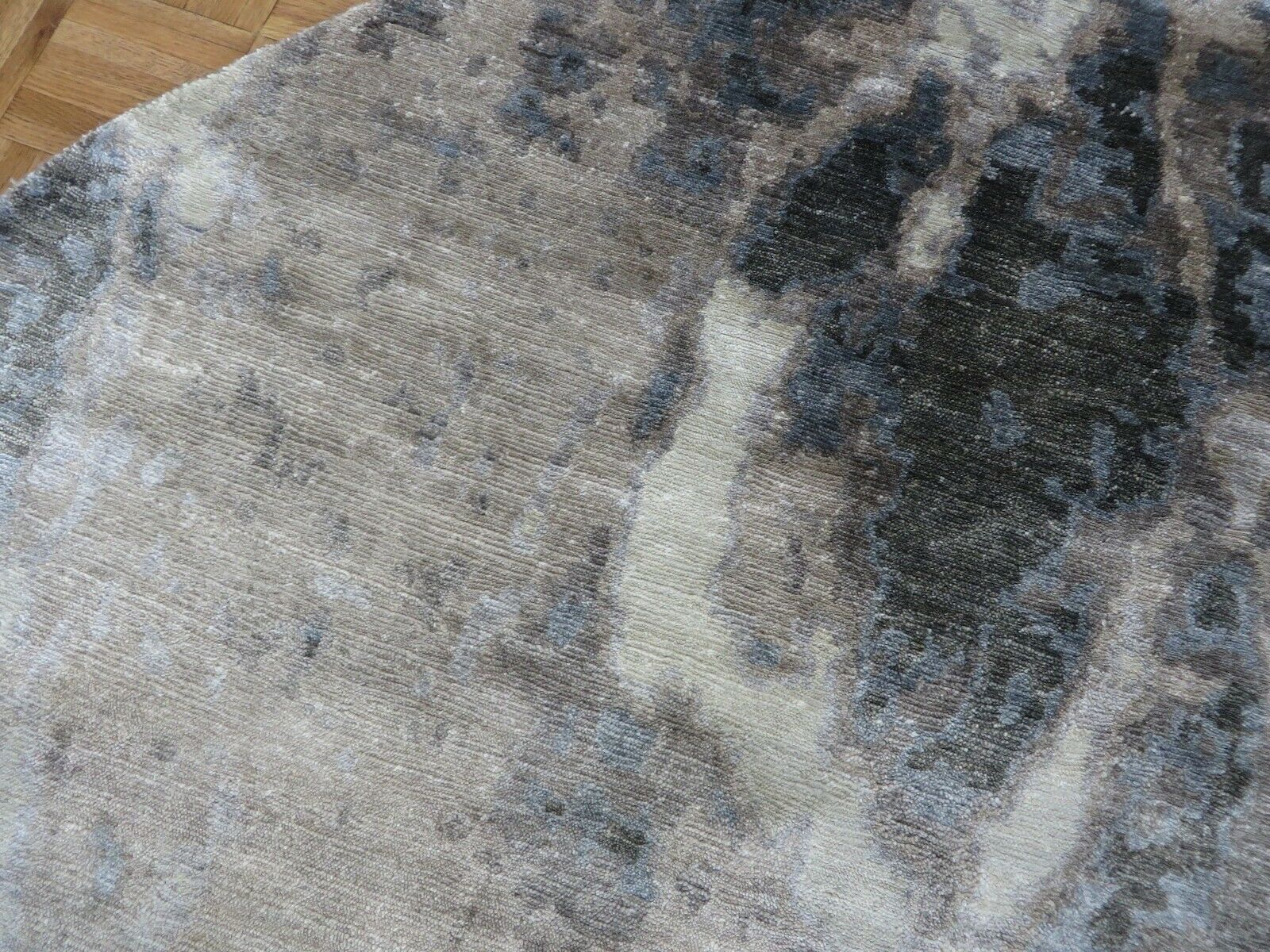 G8239D