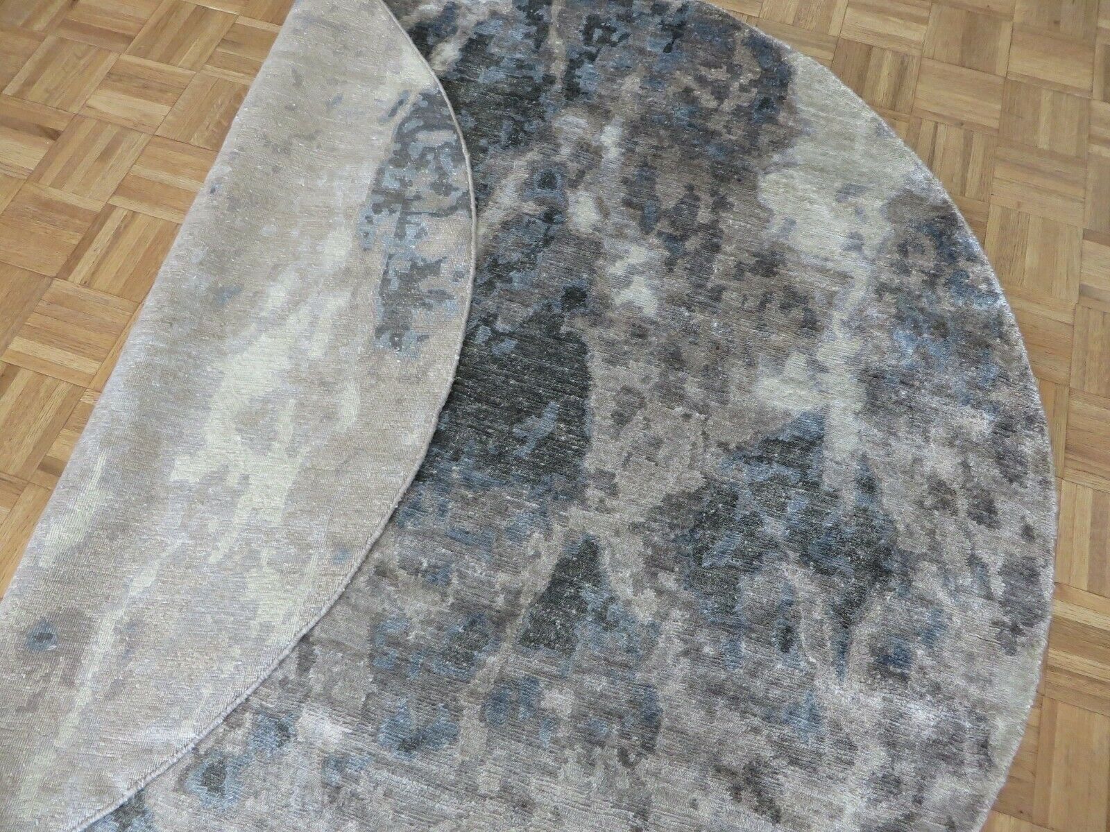 G8239J