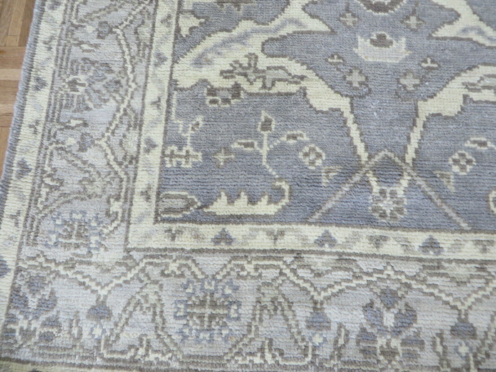 G8737D