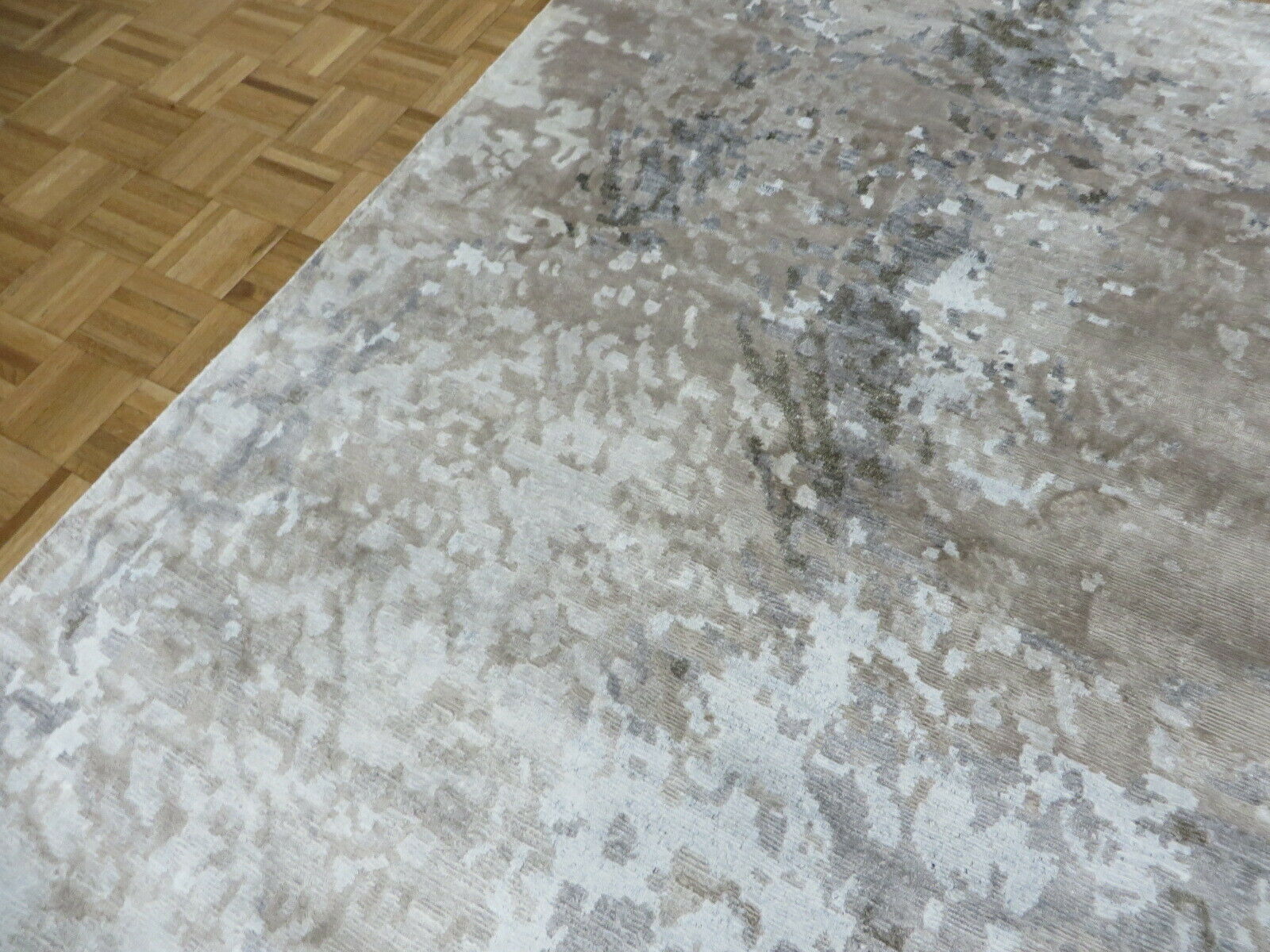 G9093E