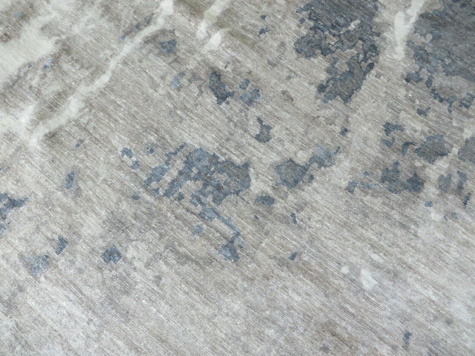 G9243D