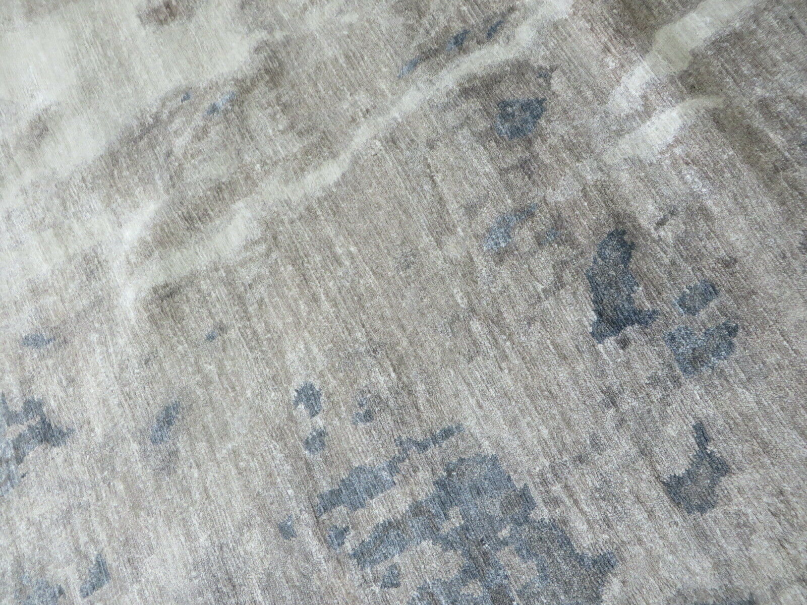 G9243F