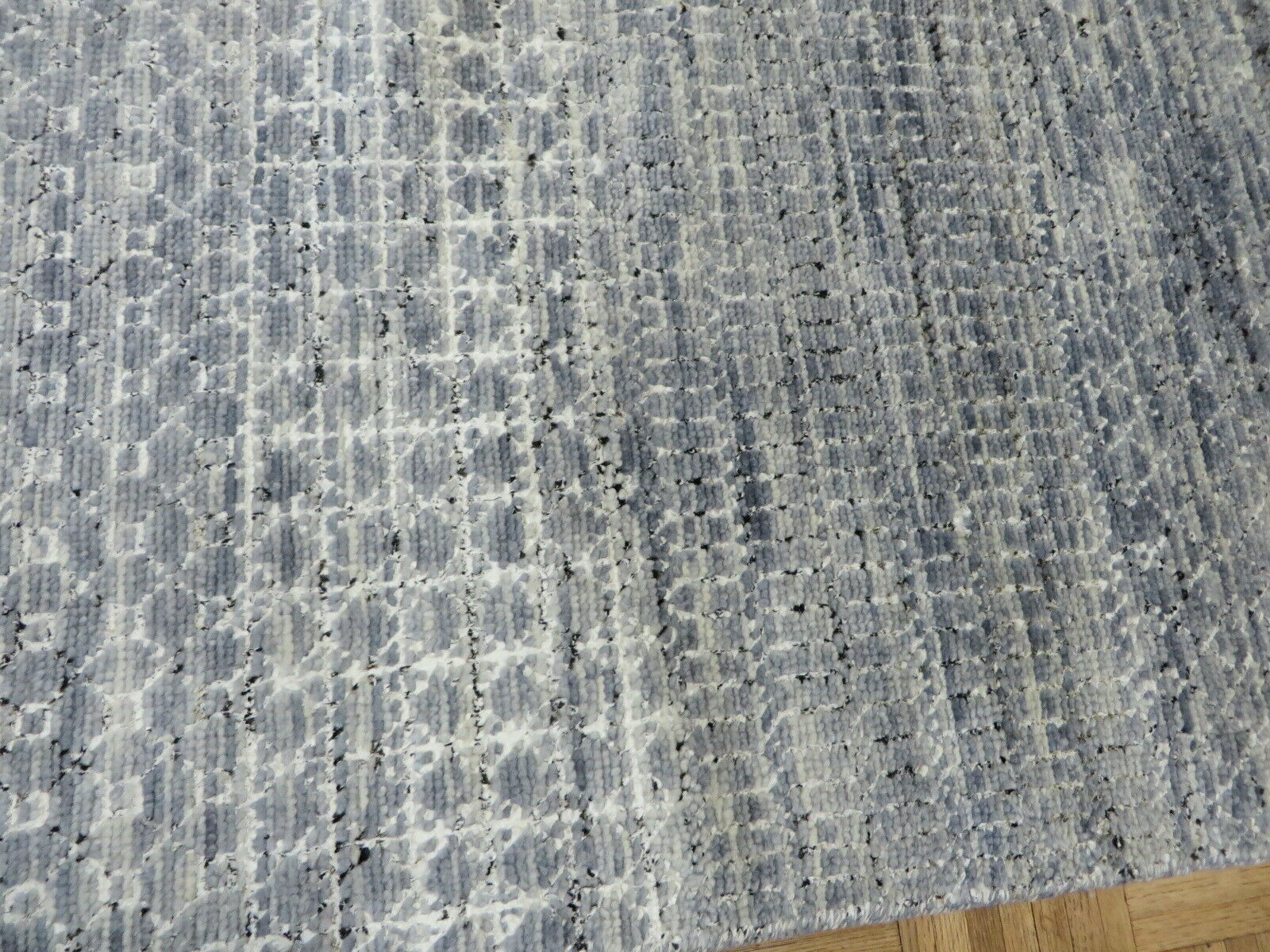 G9589G