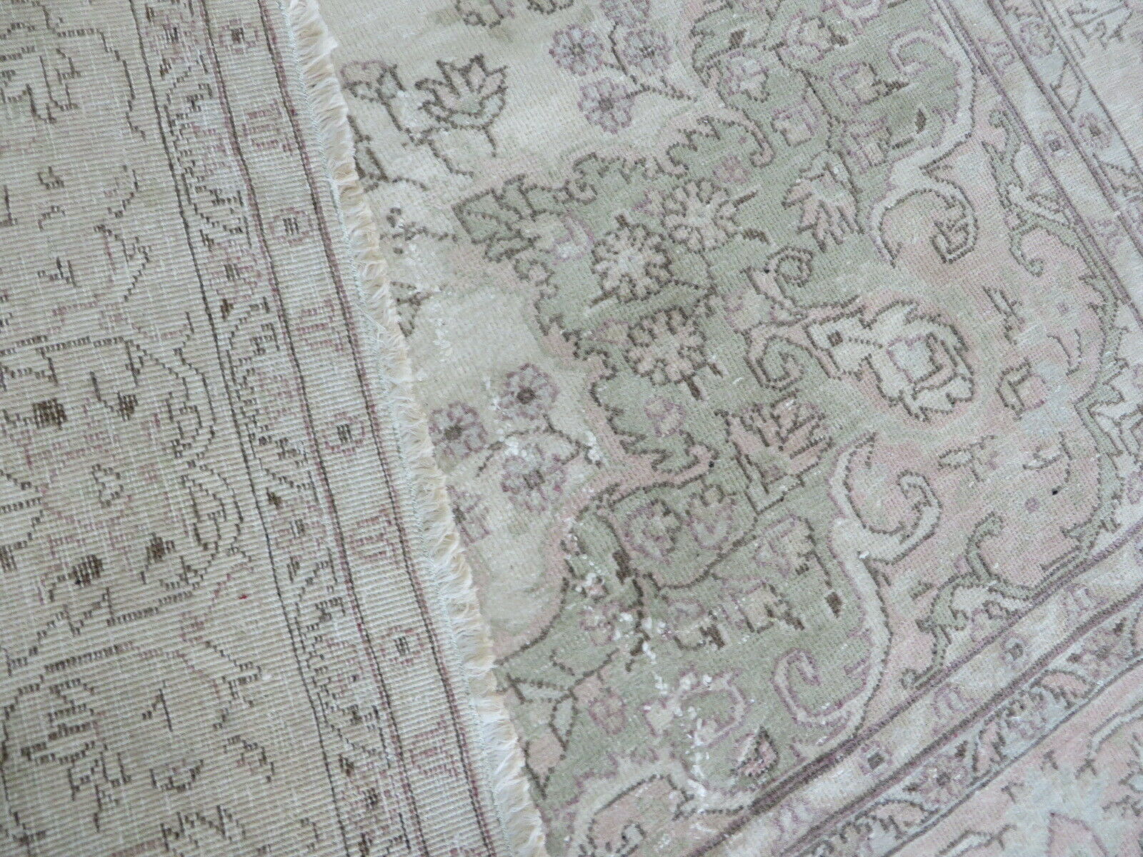 G9779I