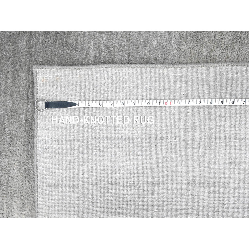 R10057%20012