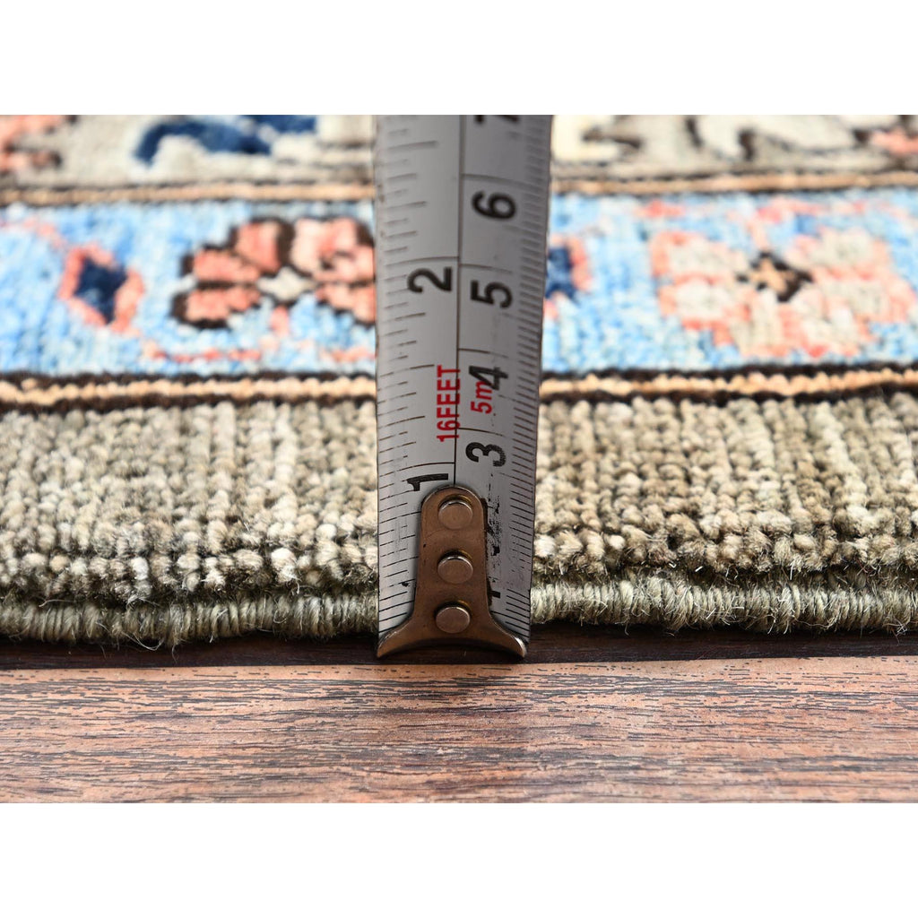 R1049%20011
