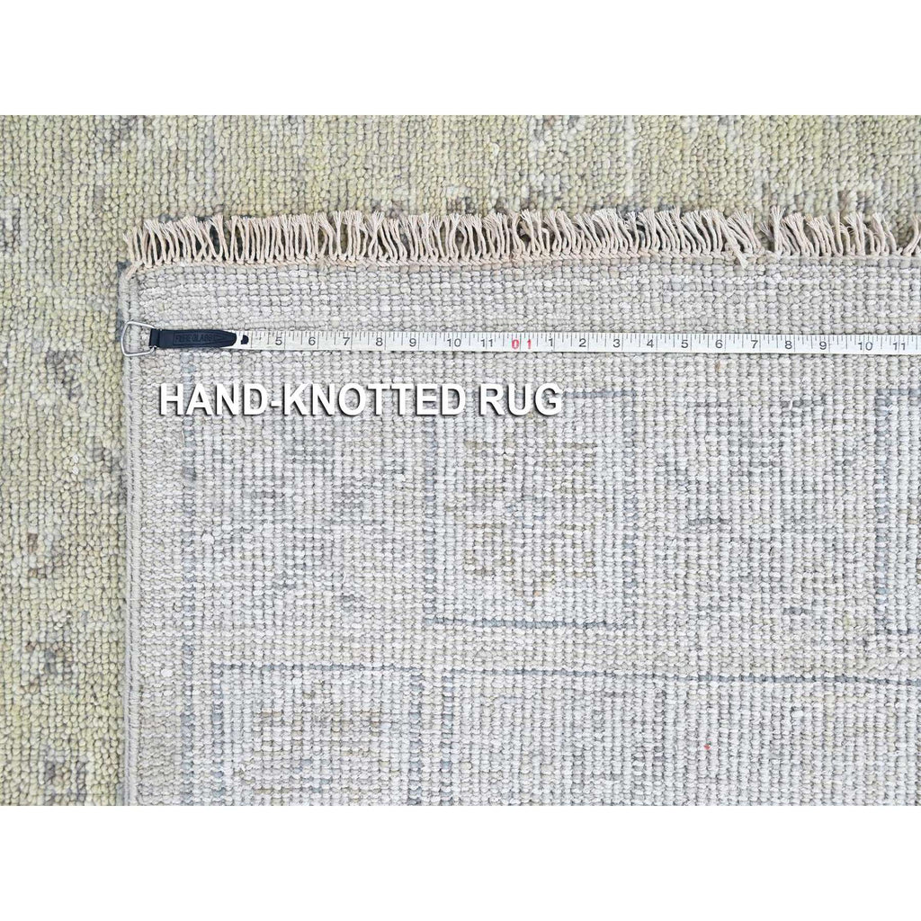 R10501%20012