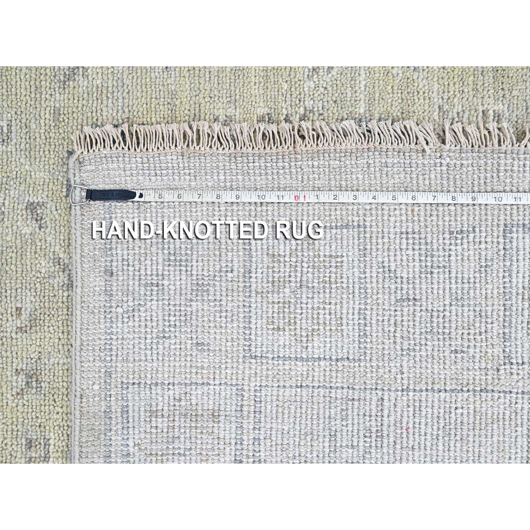 R10501%20012