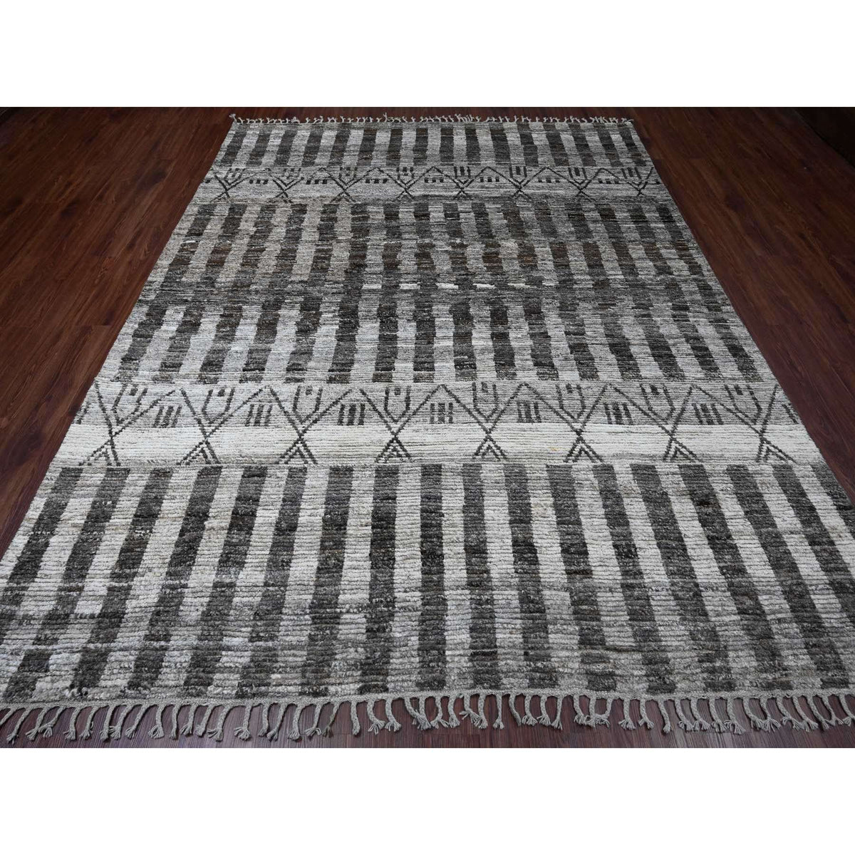 R20525%20003