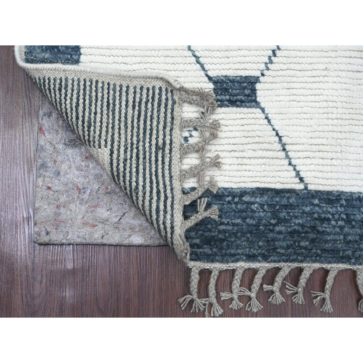 R20552%20002