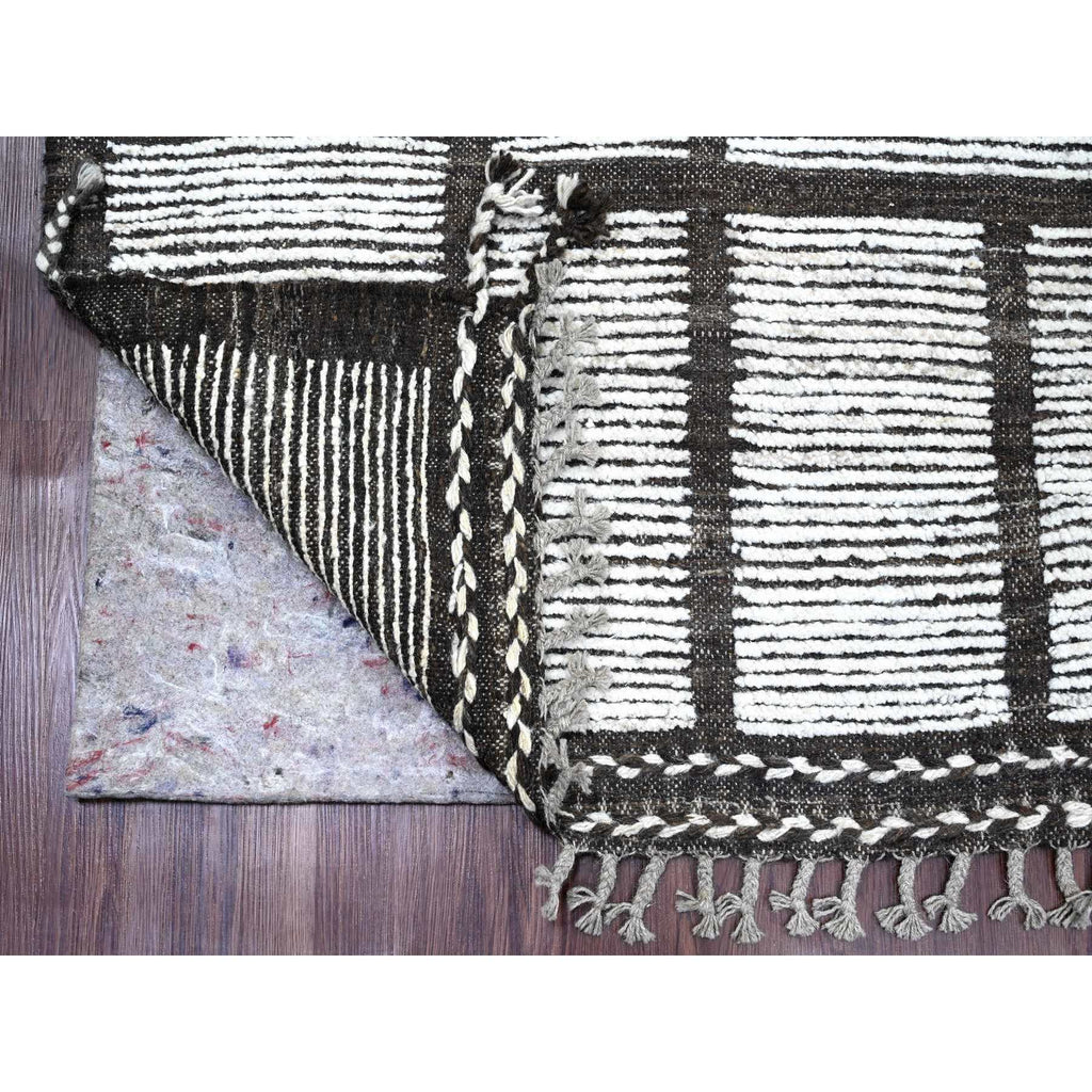 R20743%20003