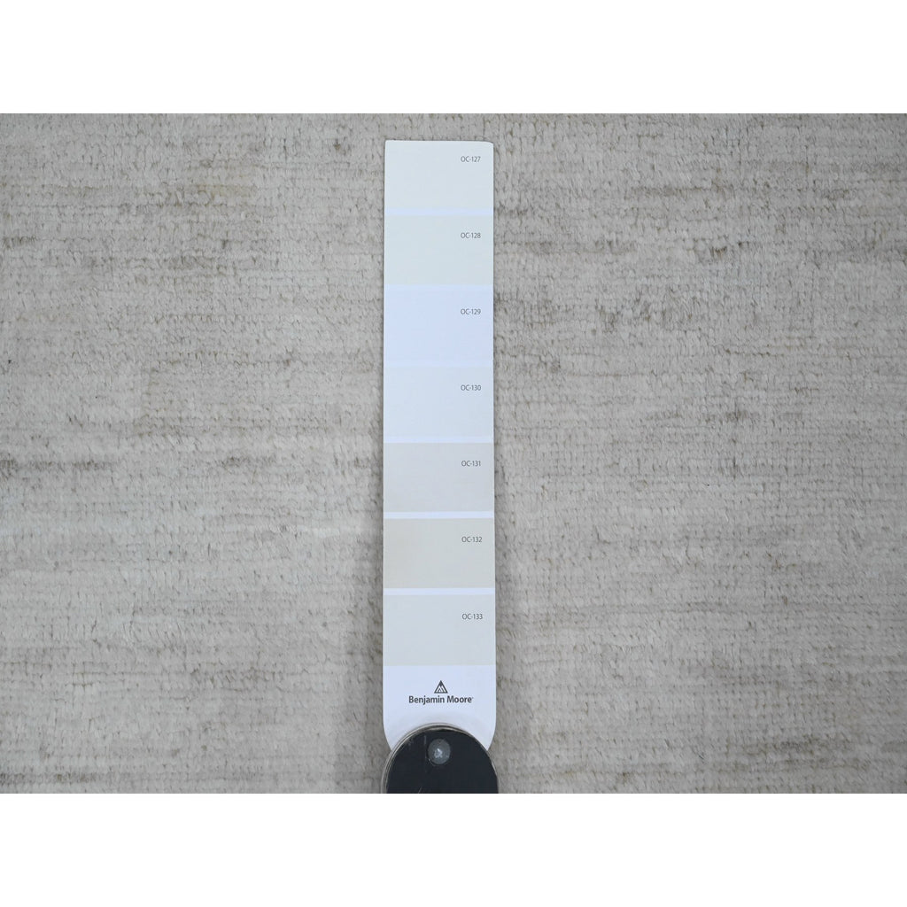 R20825%20003