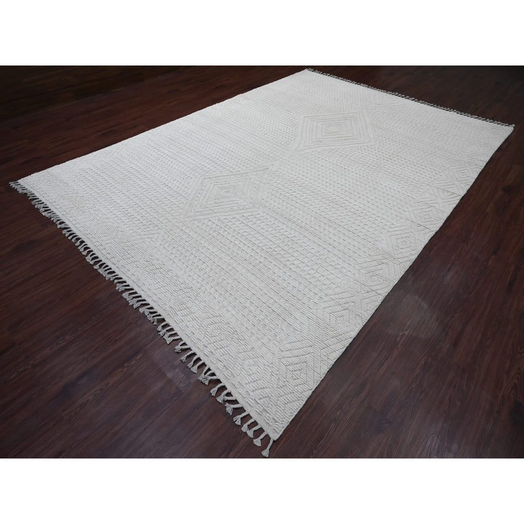 R20833%20004