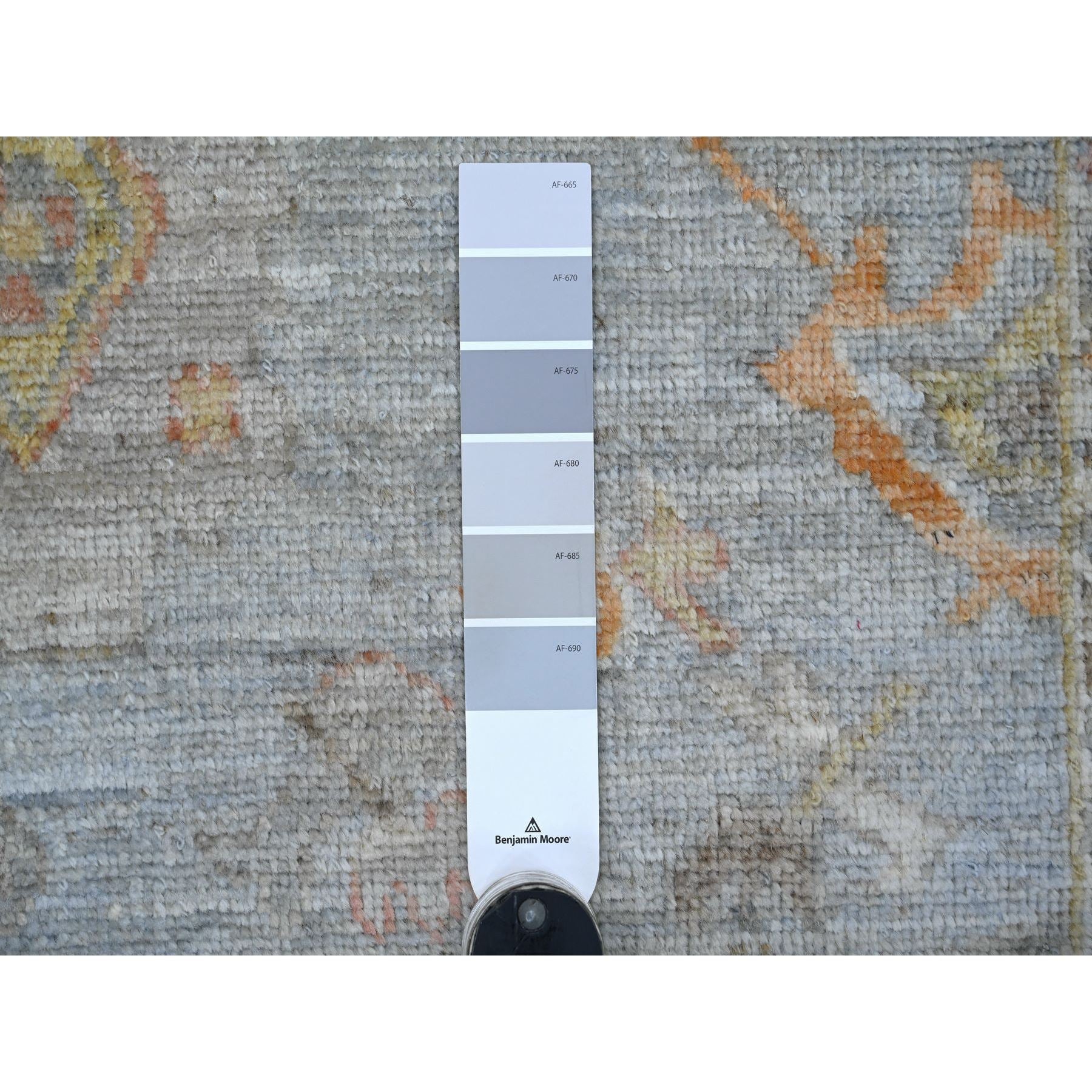 R22056%20003