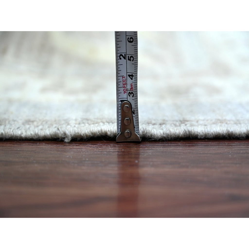 R22129%20010