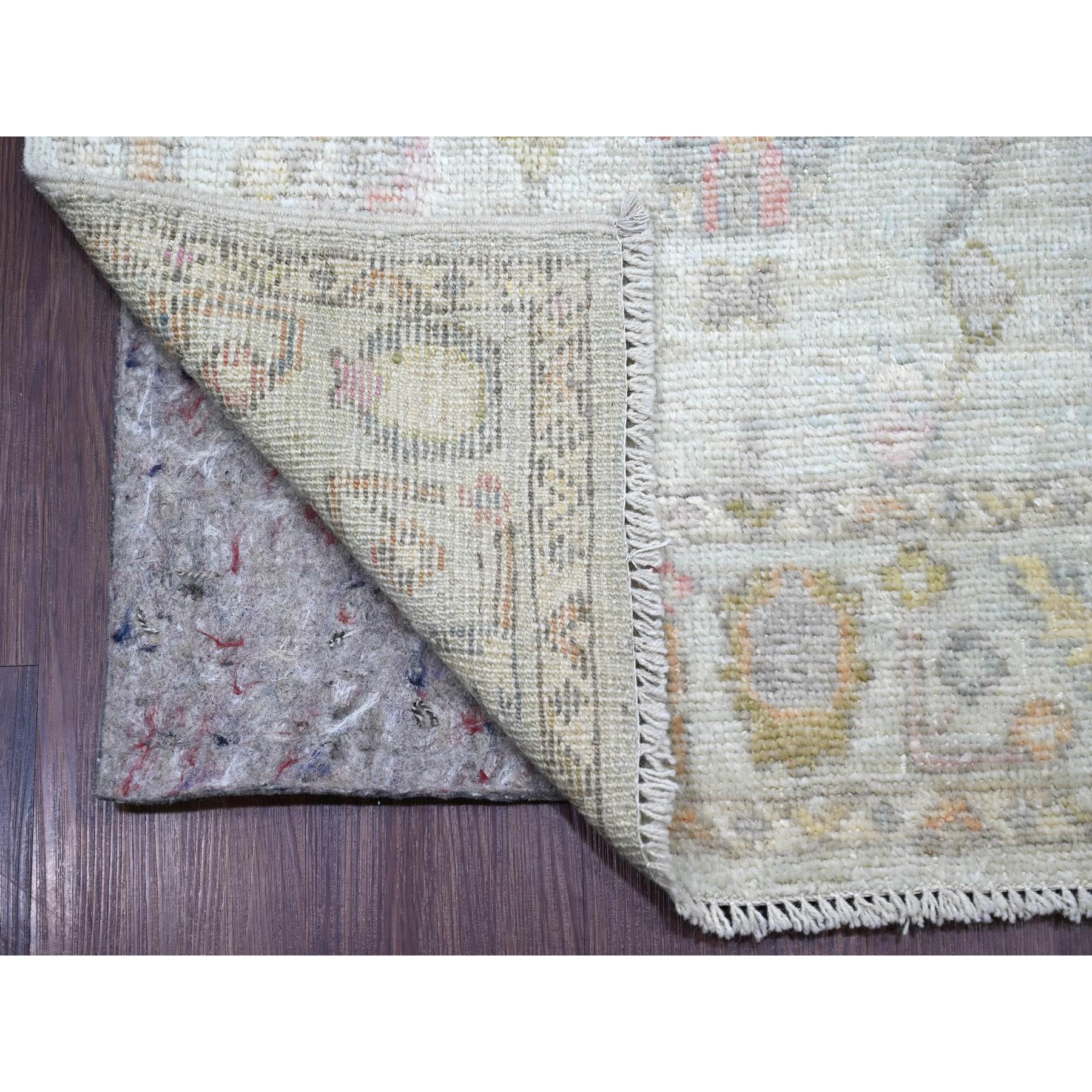 R22403%20002