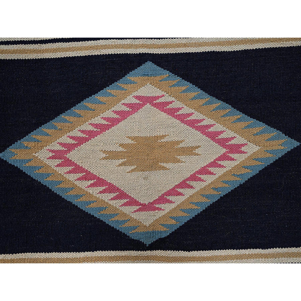 R2322%20004