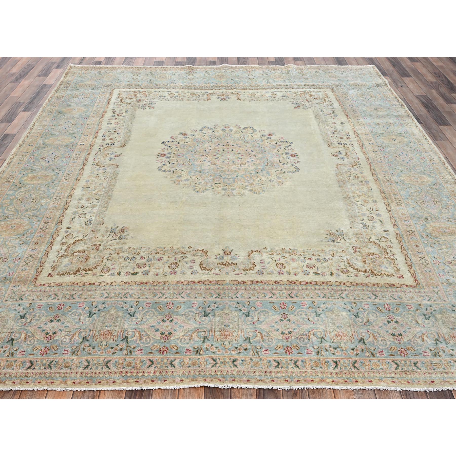 R2535%20002