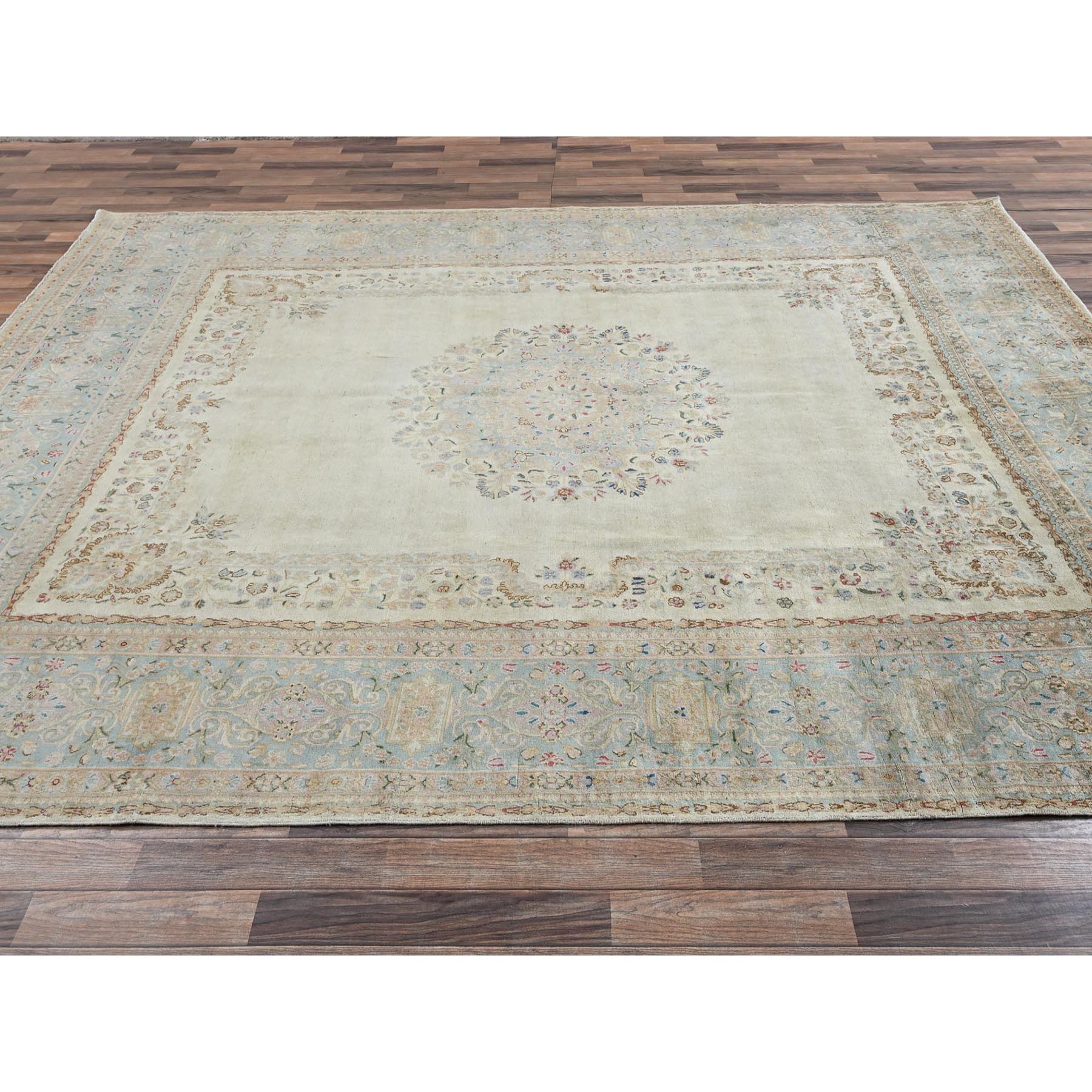 R2535%20004