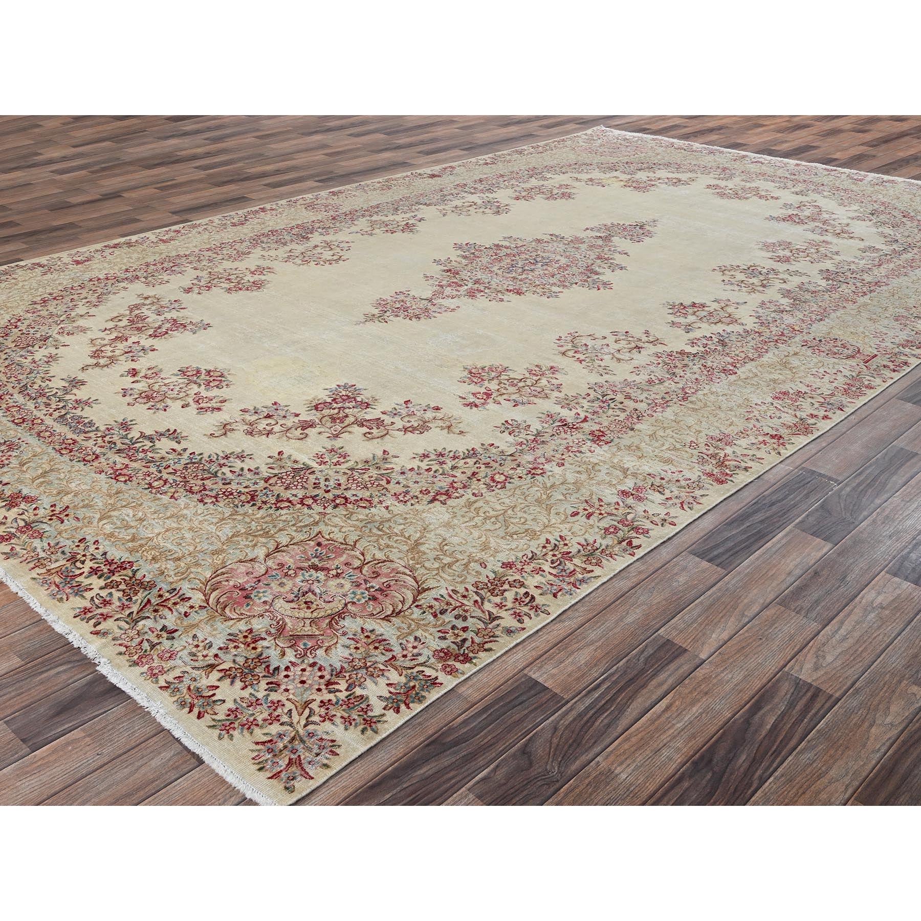 R2548%20003