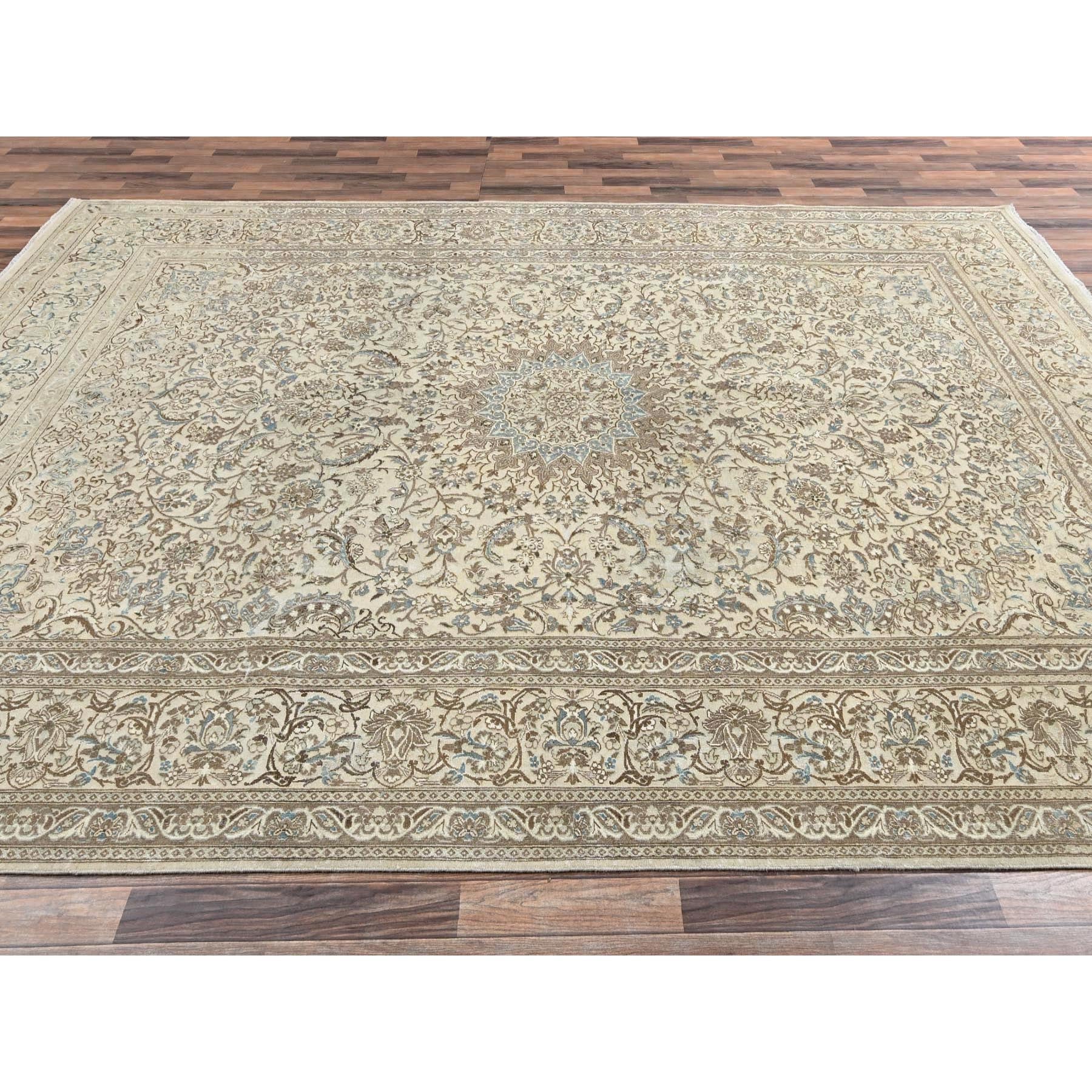 R2556%20004