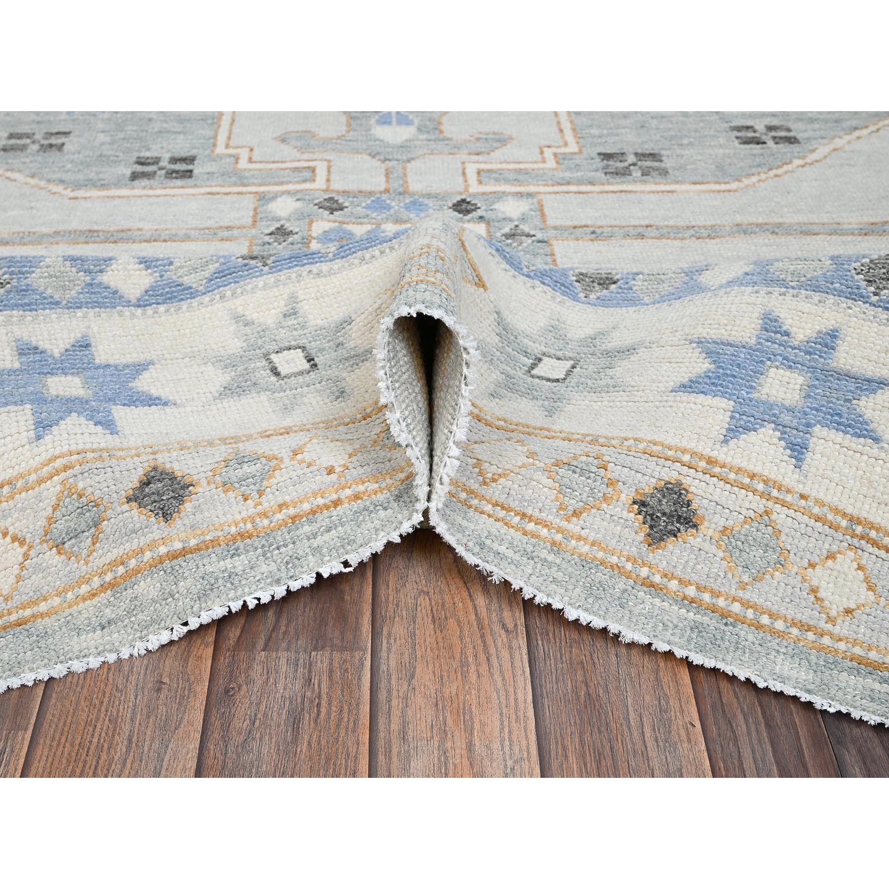 R2558%20006