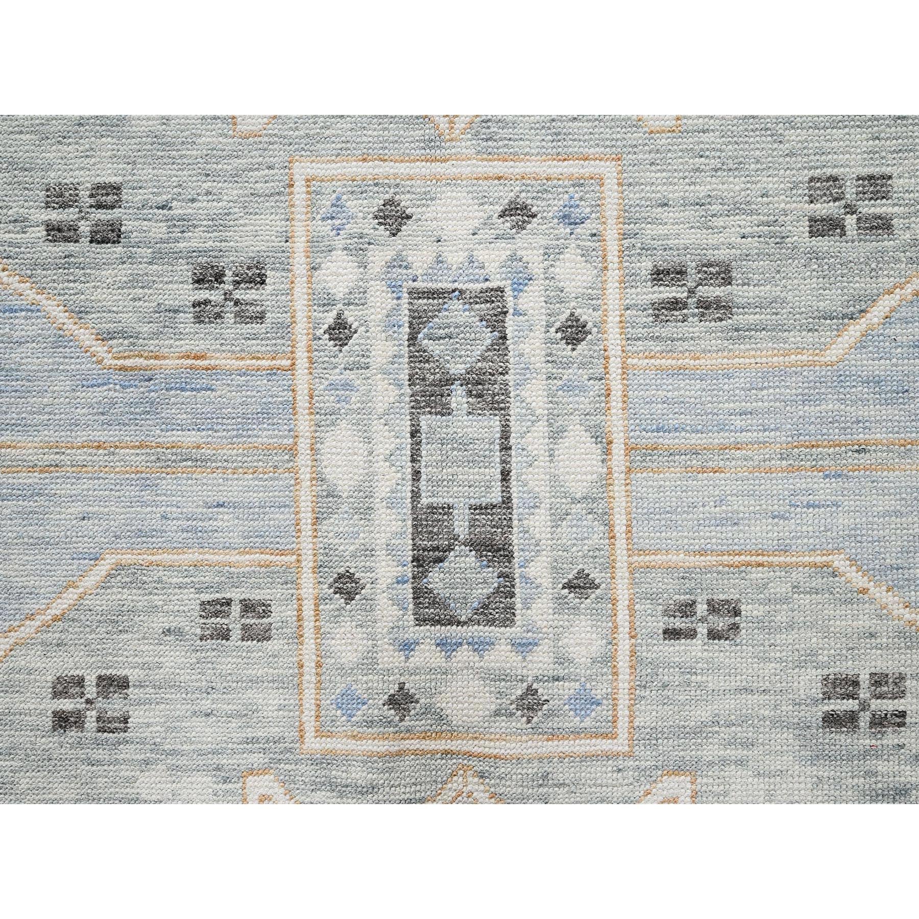R2558%20009