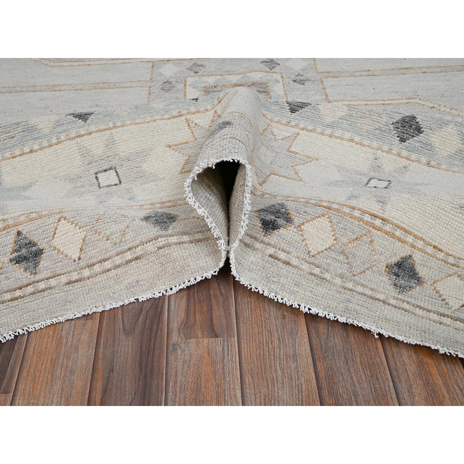 R2565%20006