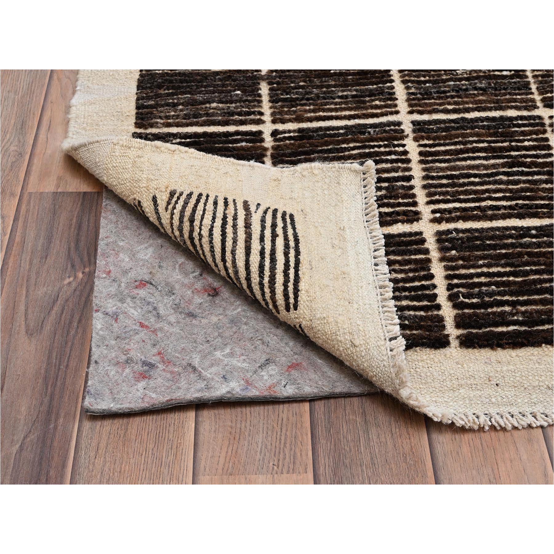 R2699%20005