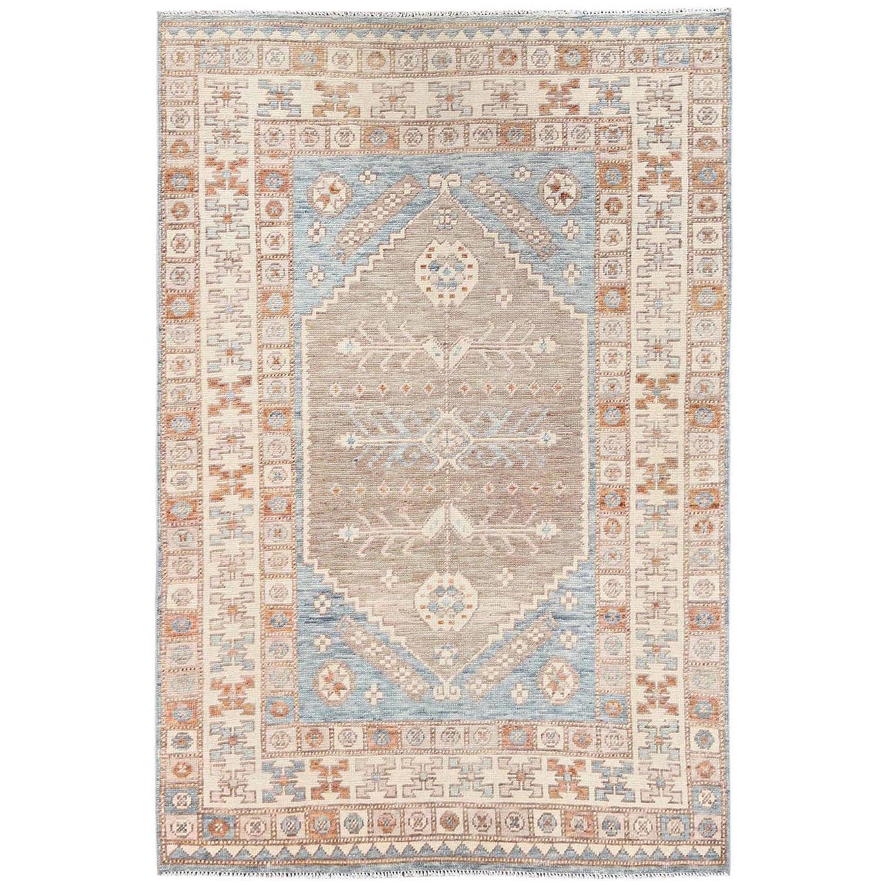 R2724%20001