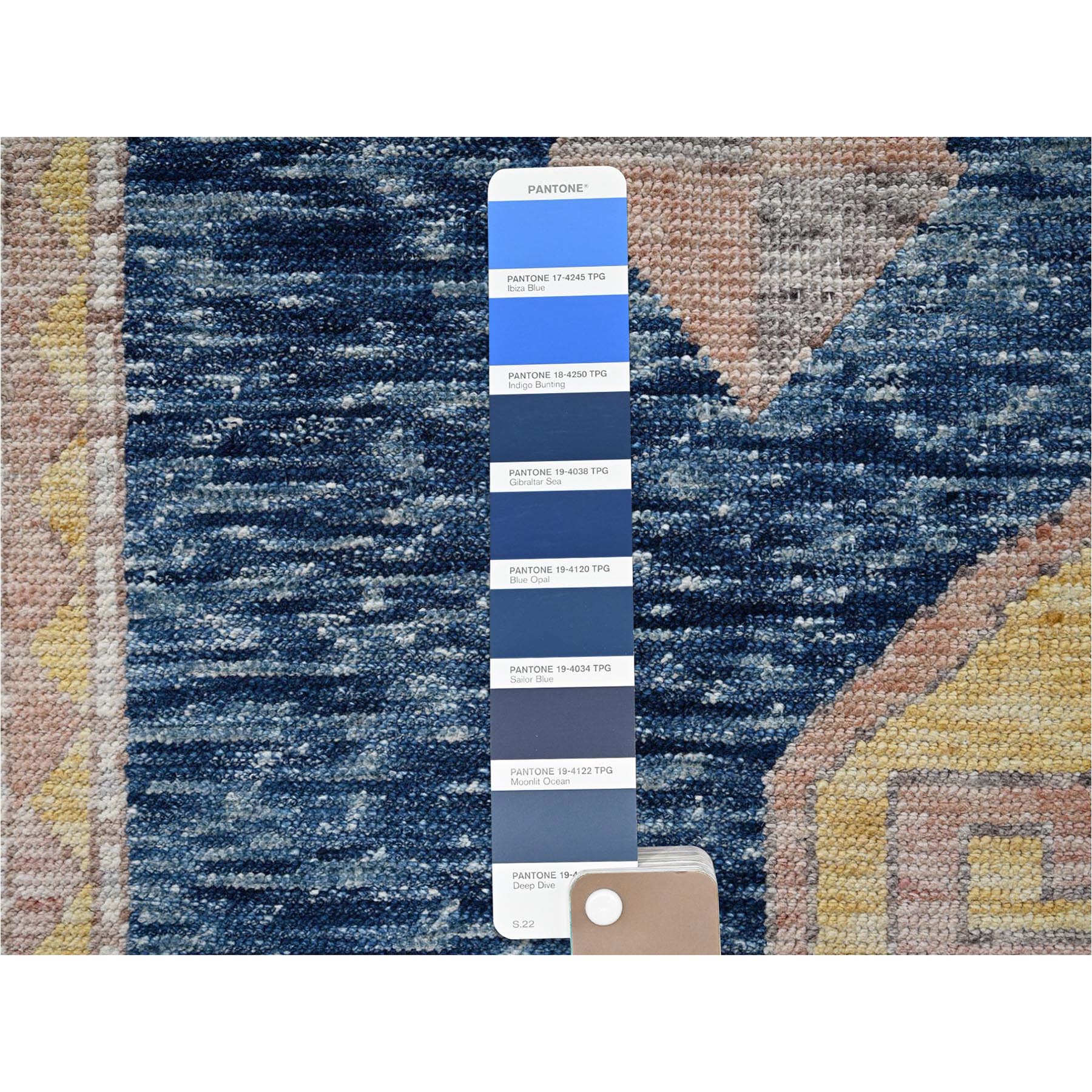 R2761%20008