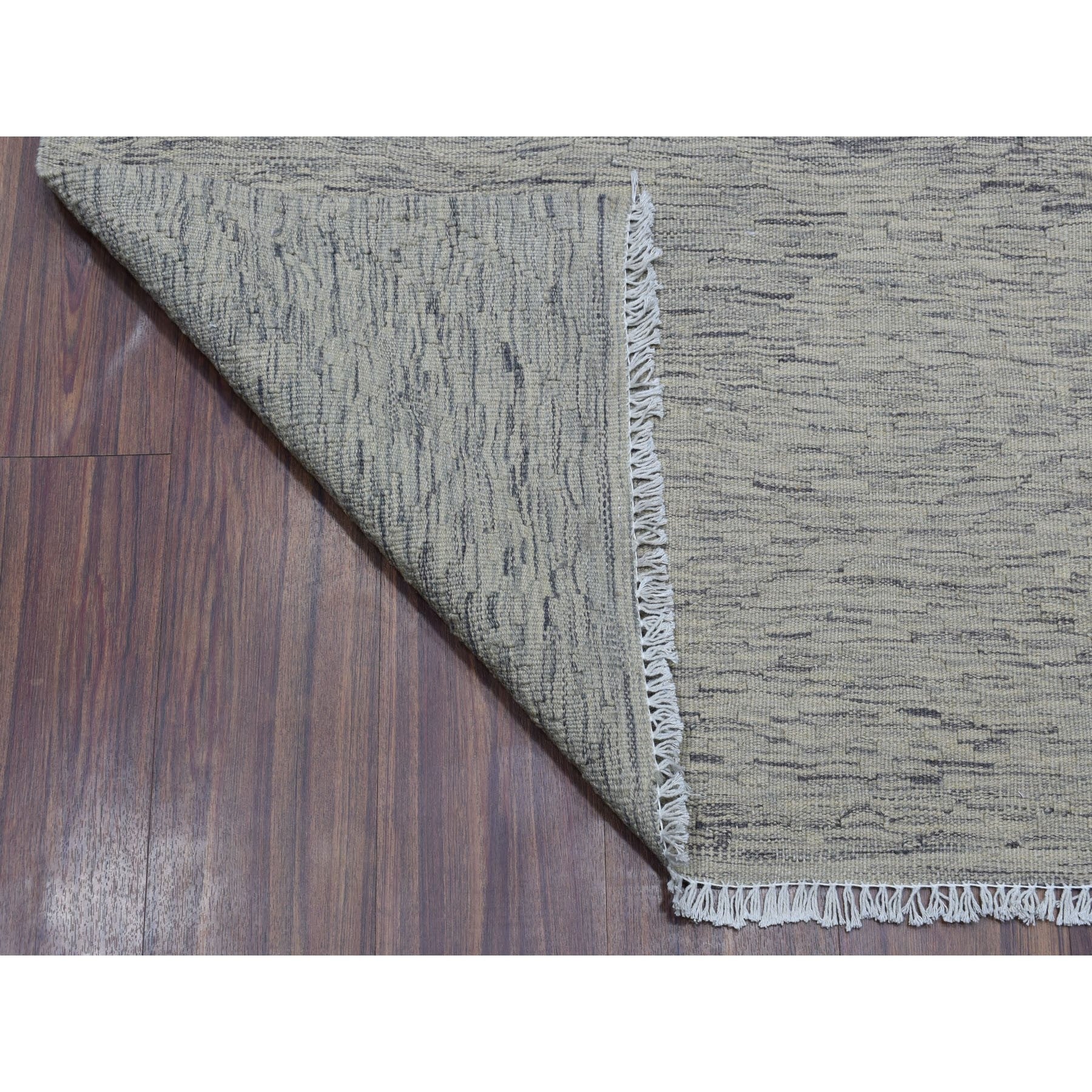 R53819%20002
