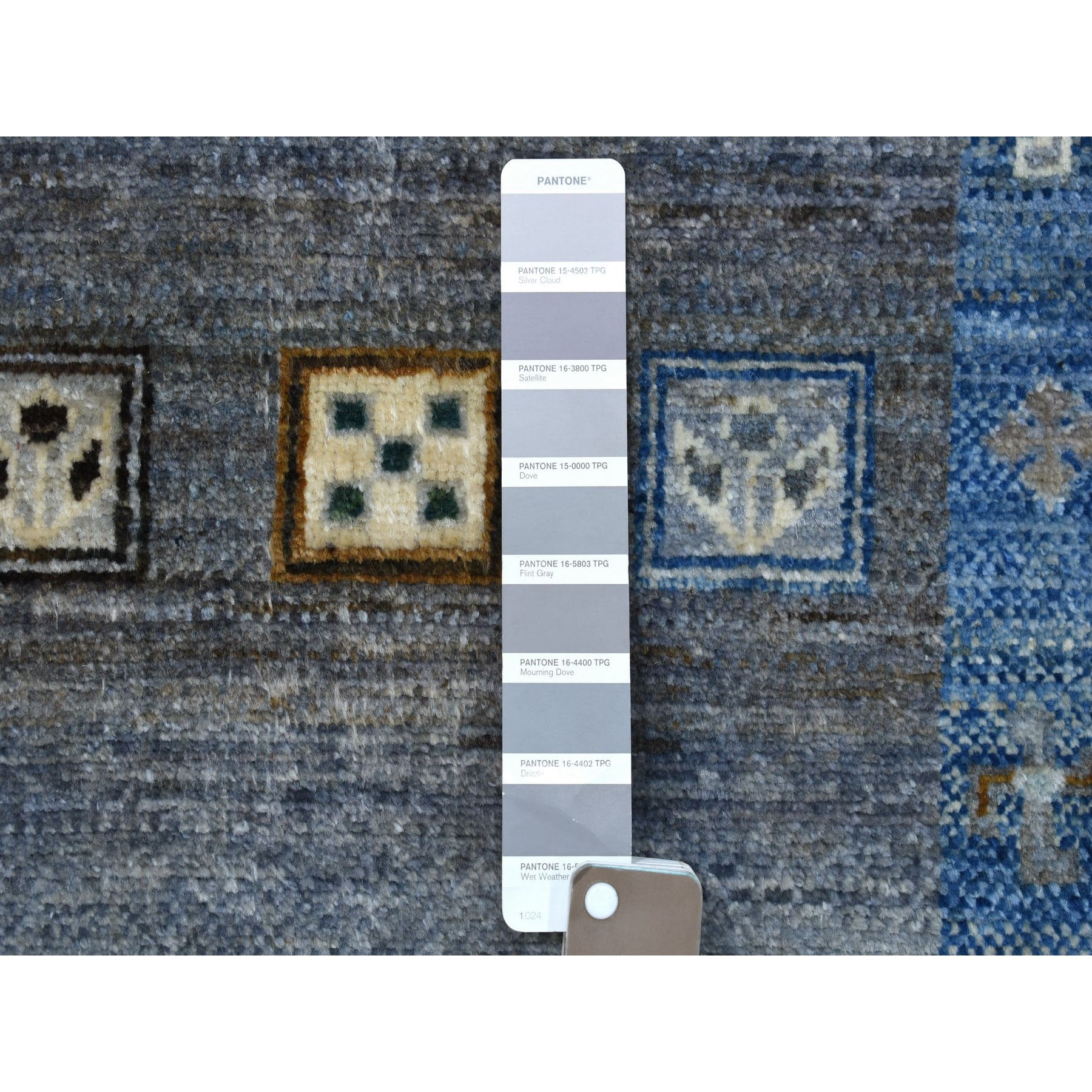 R56617%20003