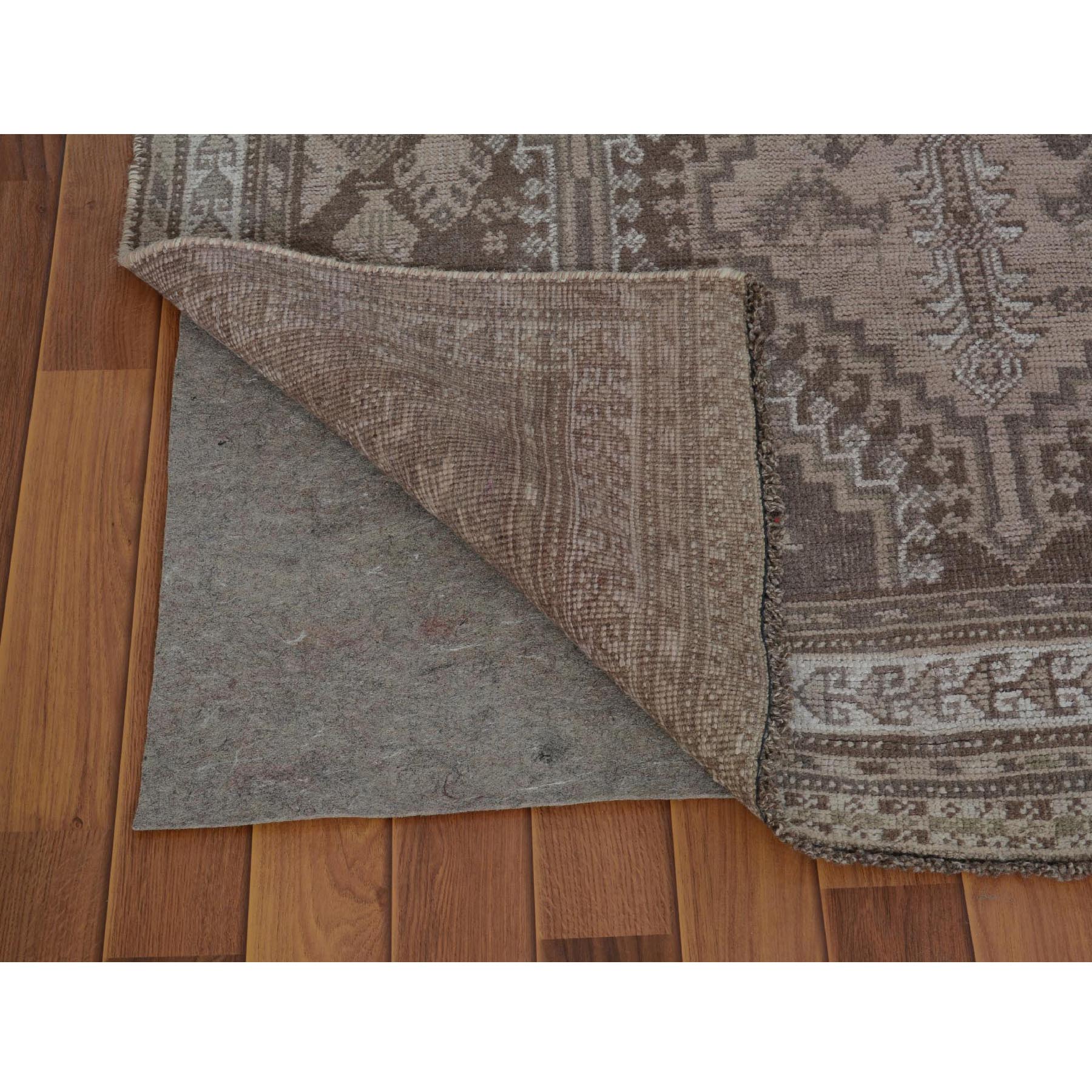 R57225%20003